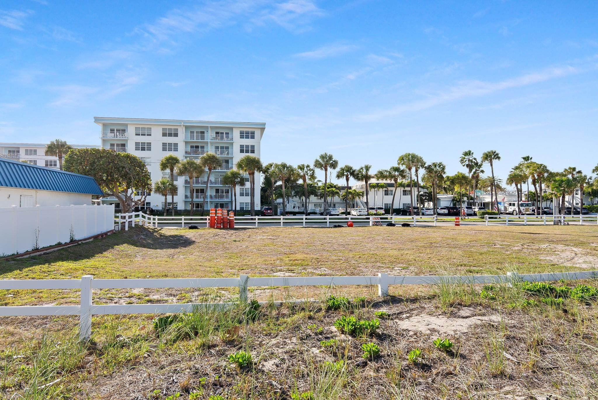 4546-4560 El Mar Drive, Lauderdale-By-The-Sea