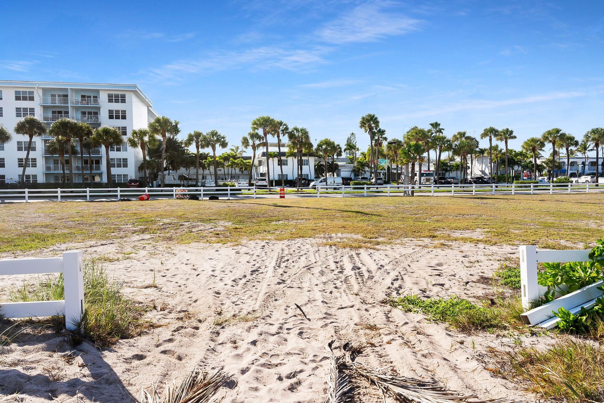 4546-4560 El Mar Drive, Lauderdale-By-The-Sea