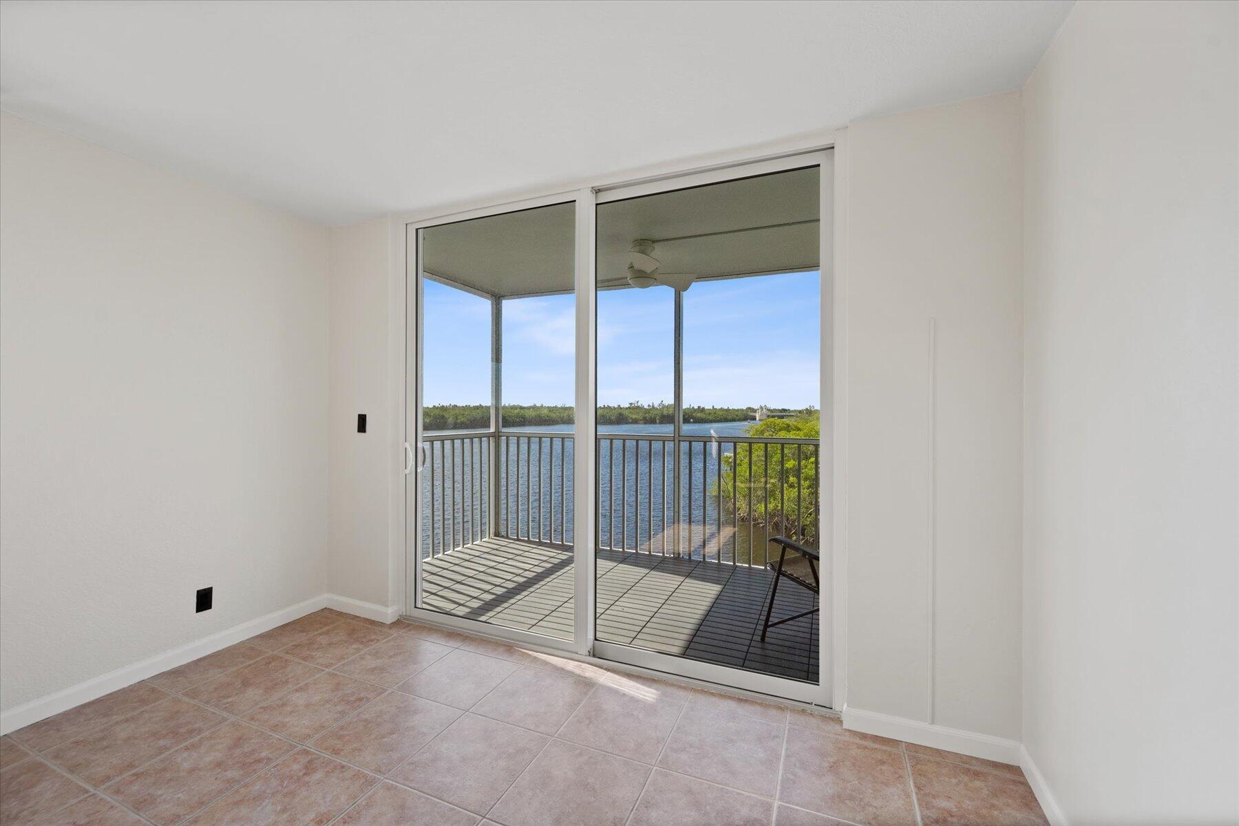 689 NE 6th Court 401