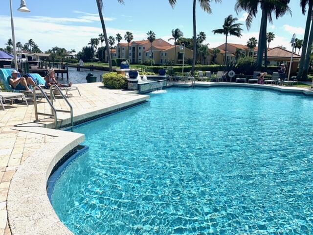 157 Yacht Club Way 303