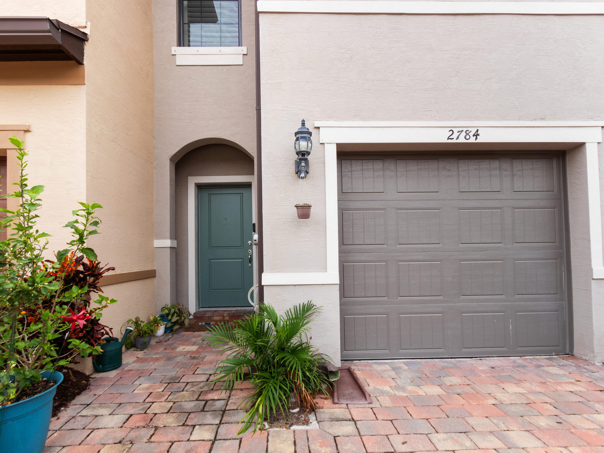 2784 Troubadour Street