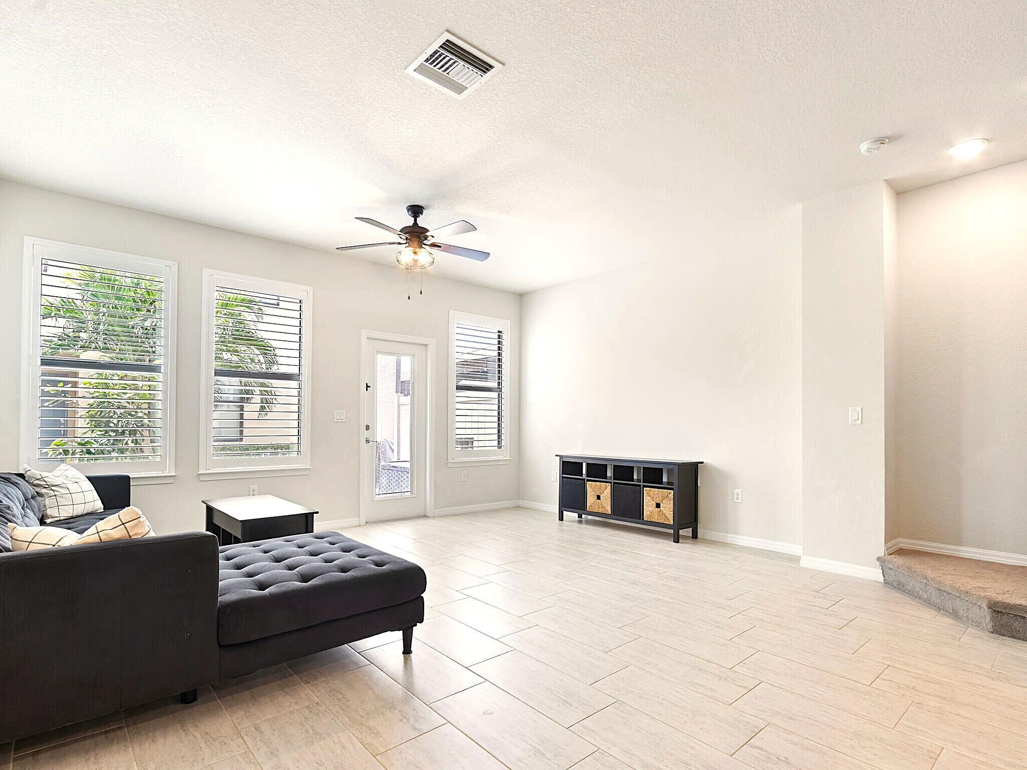 2784 Troubadour Street