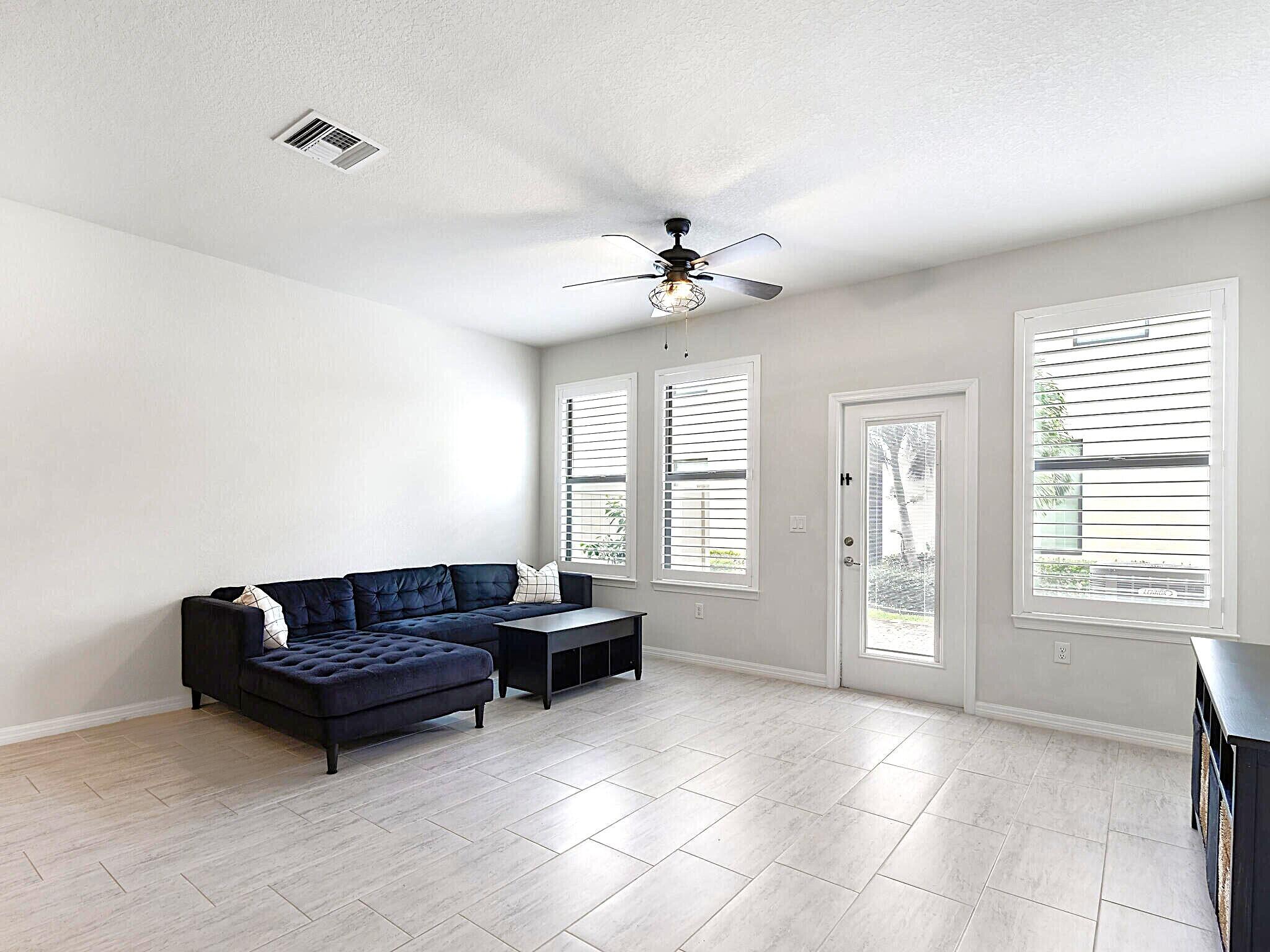 2784 Troubadour Street