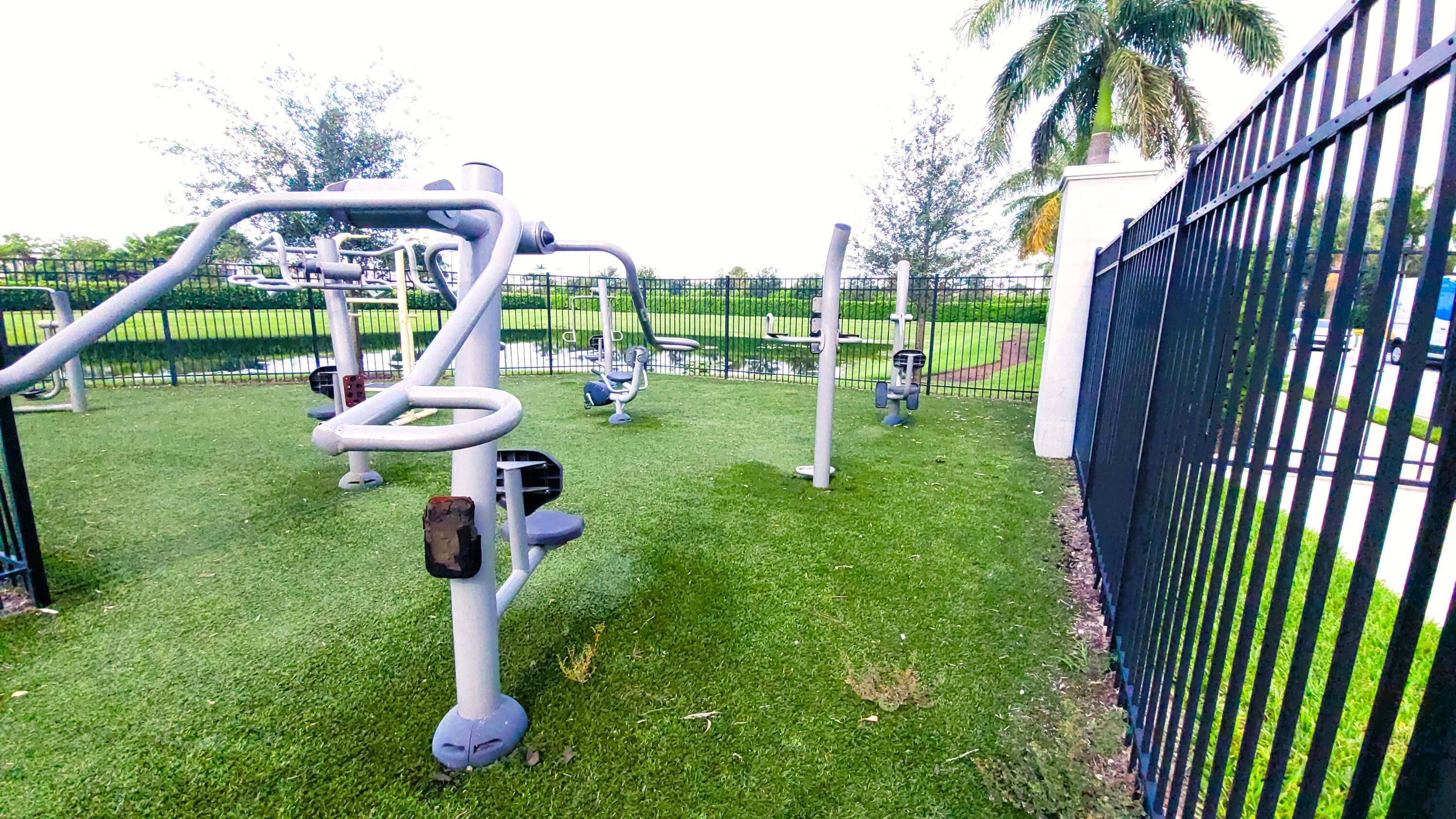 2784 Troubadour Street