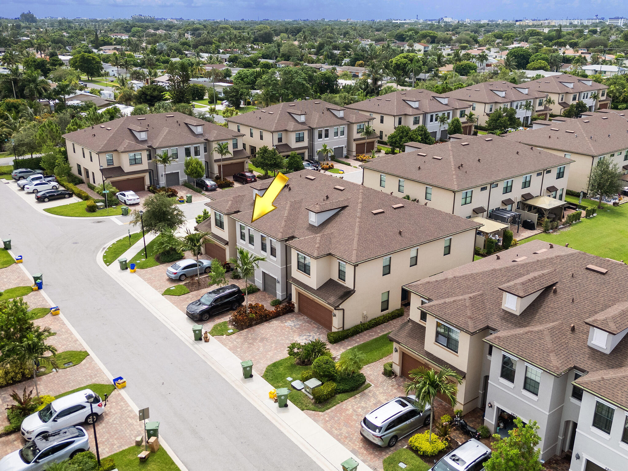 2784 Troubadour Street