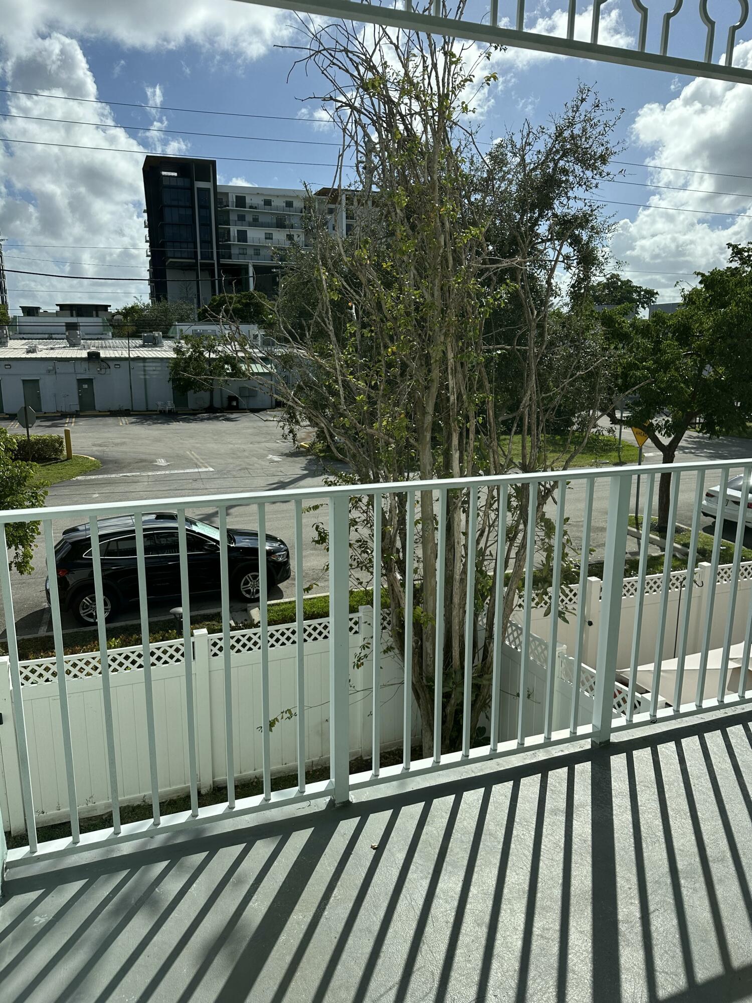 455 NE 1st Street