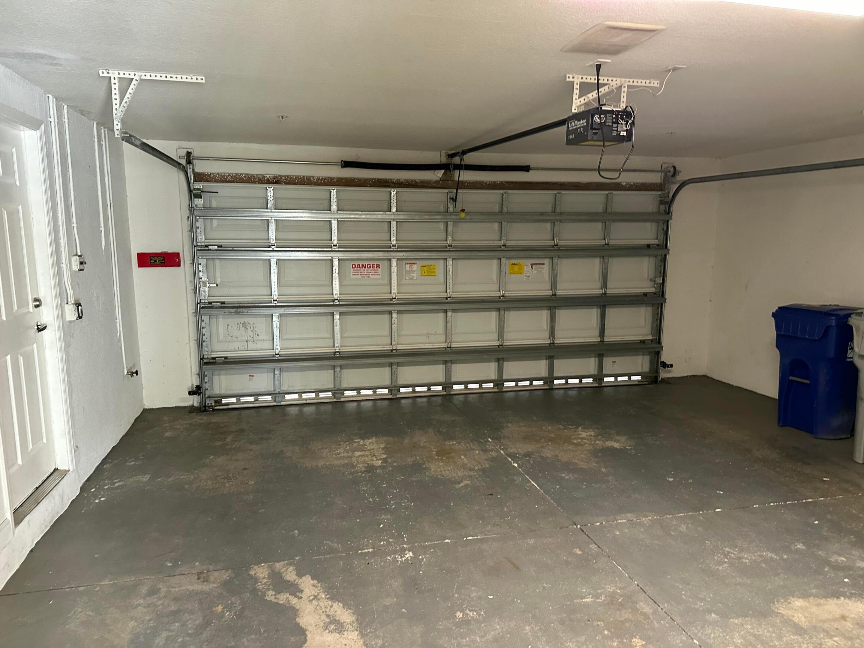 455 NE 1st Street