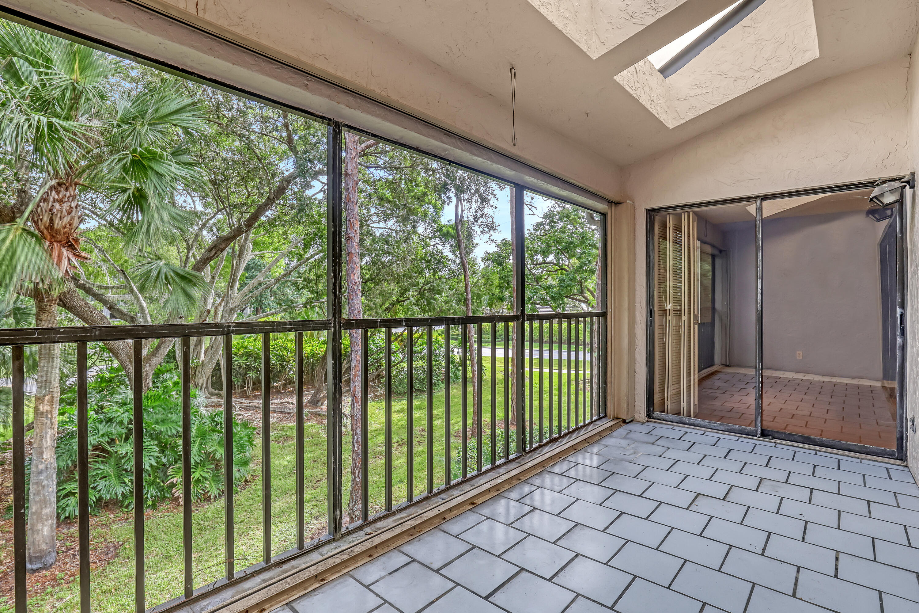 1143 Duncan Circle 203