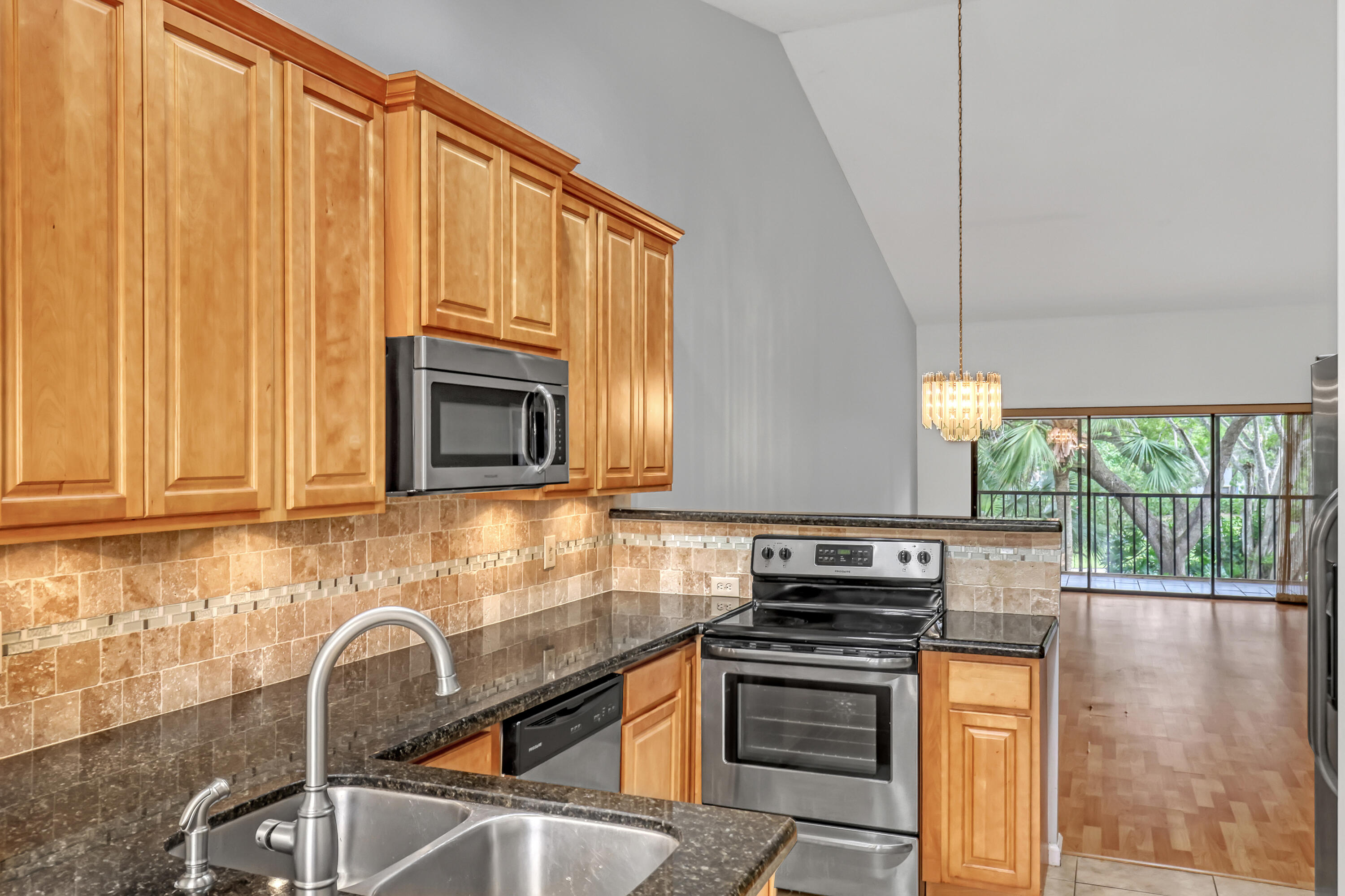 1143 Duncan Circle 203