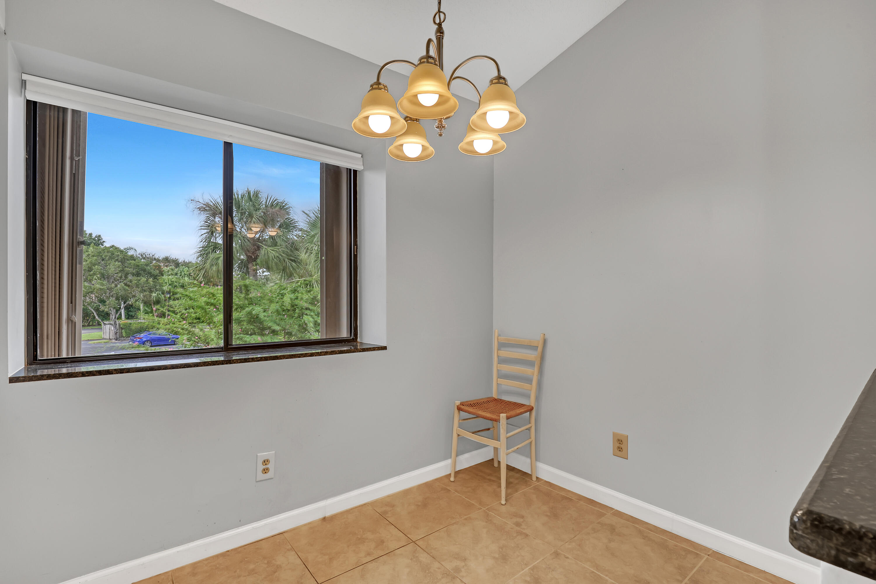 1143 Duncan Circle 203