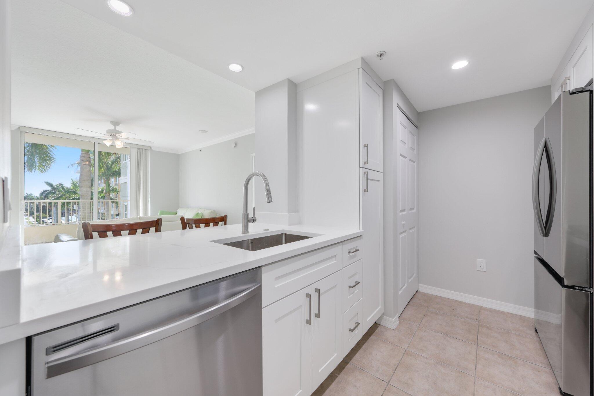 625 Casa Loma Boulevard 408