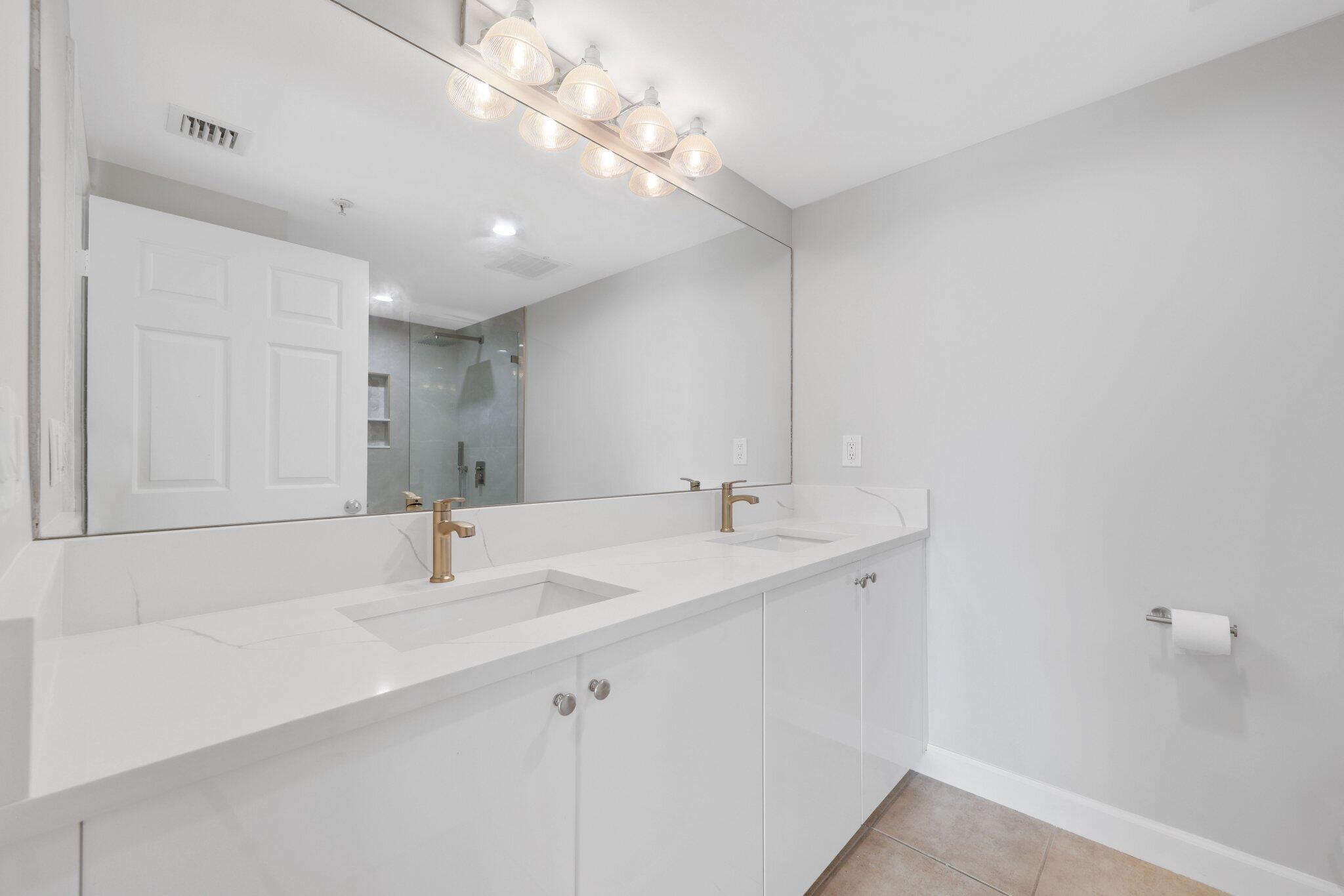 625 Casa Loma Boulevard 408