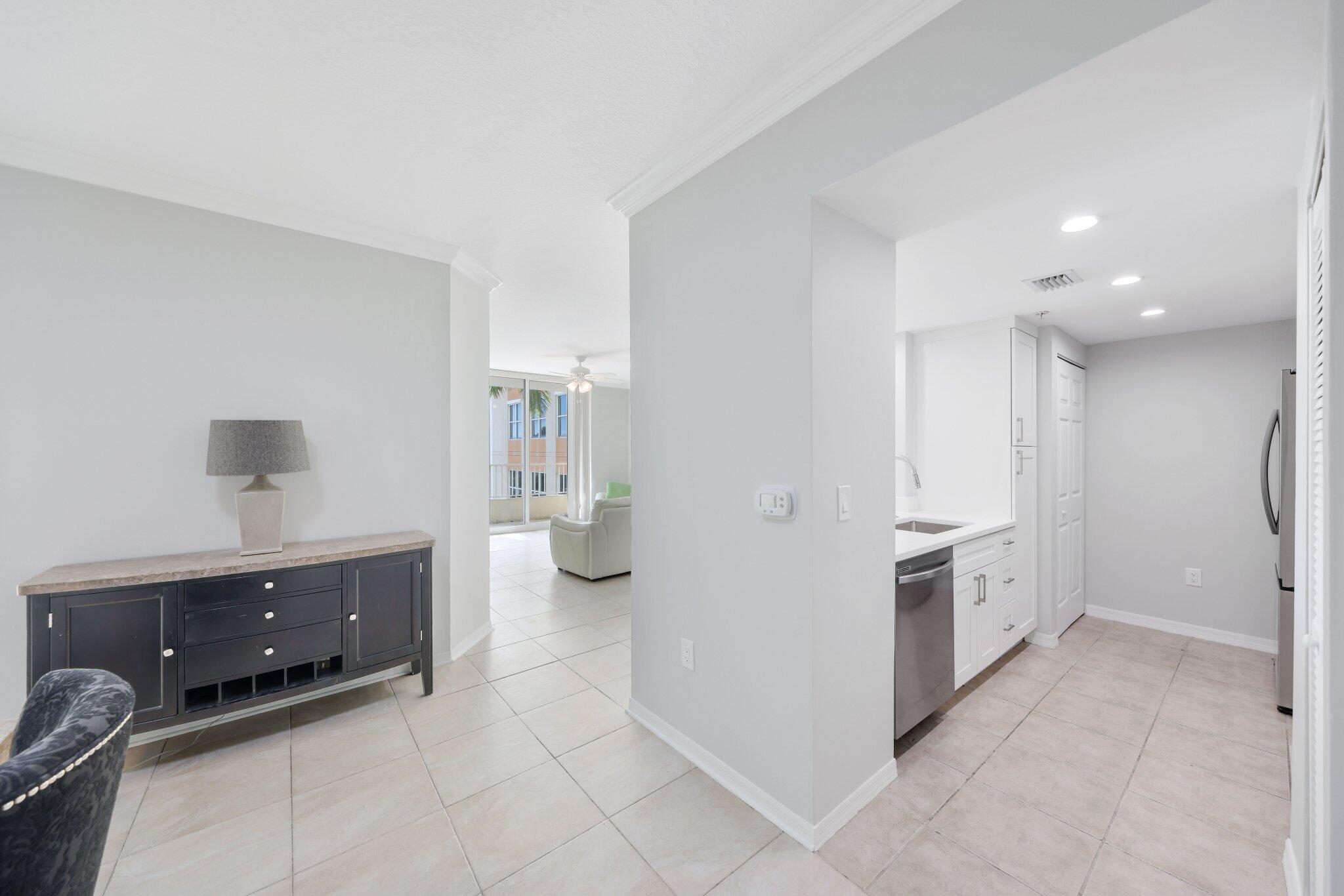 625 Casa Loma Boulevard 408