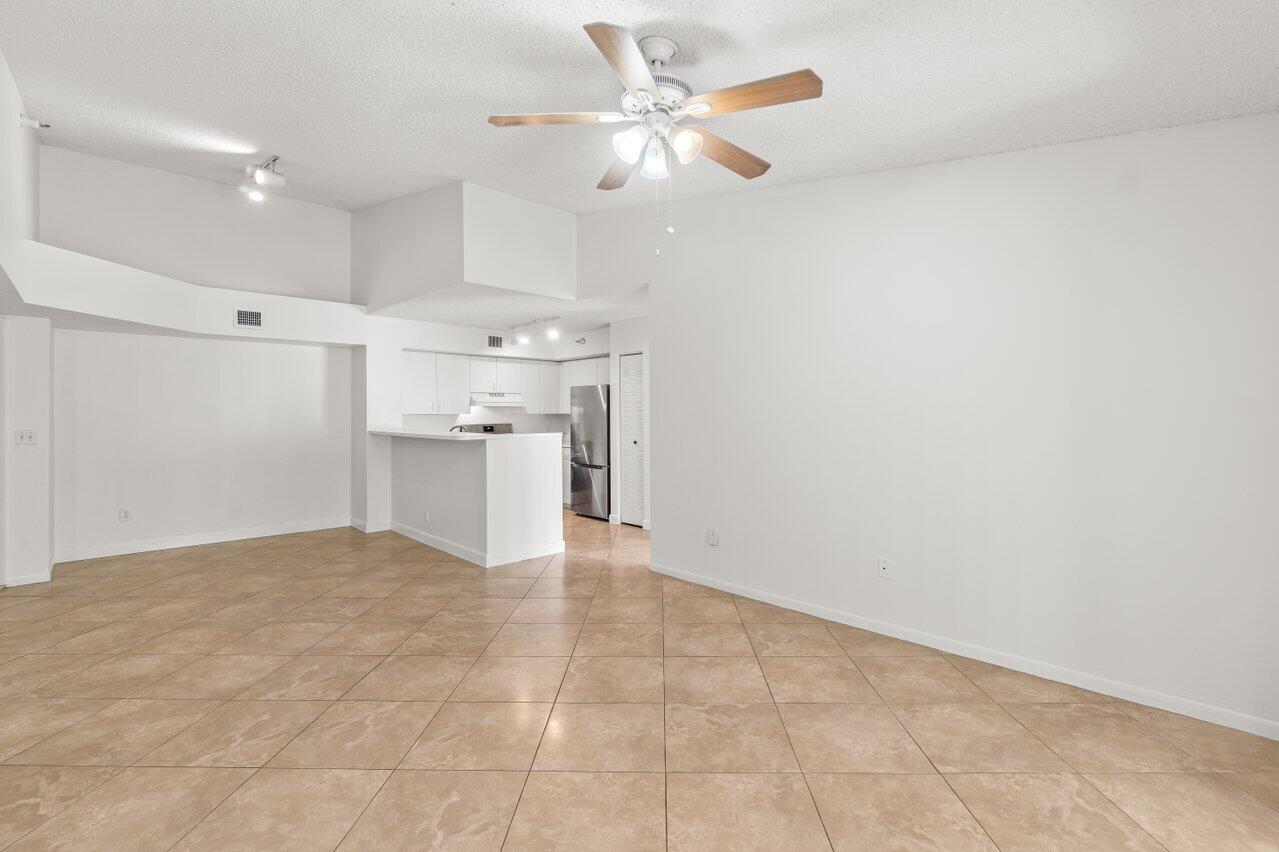 135 Yacht Club Way 309