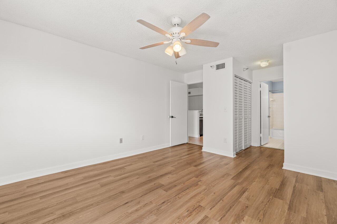 135 Yacht Club Way 309