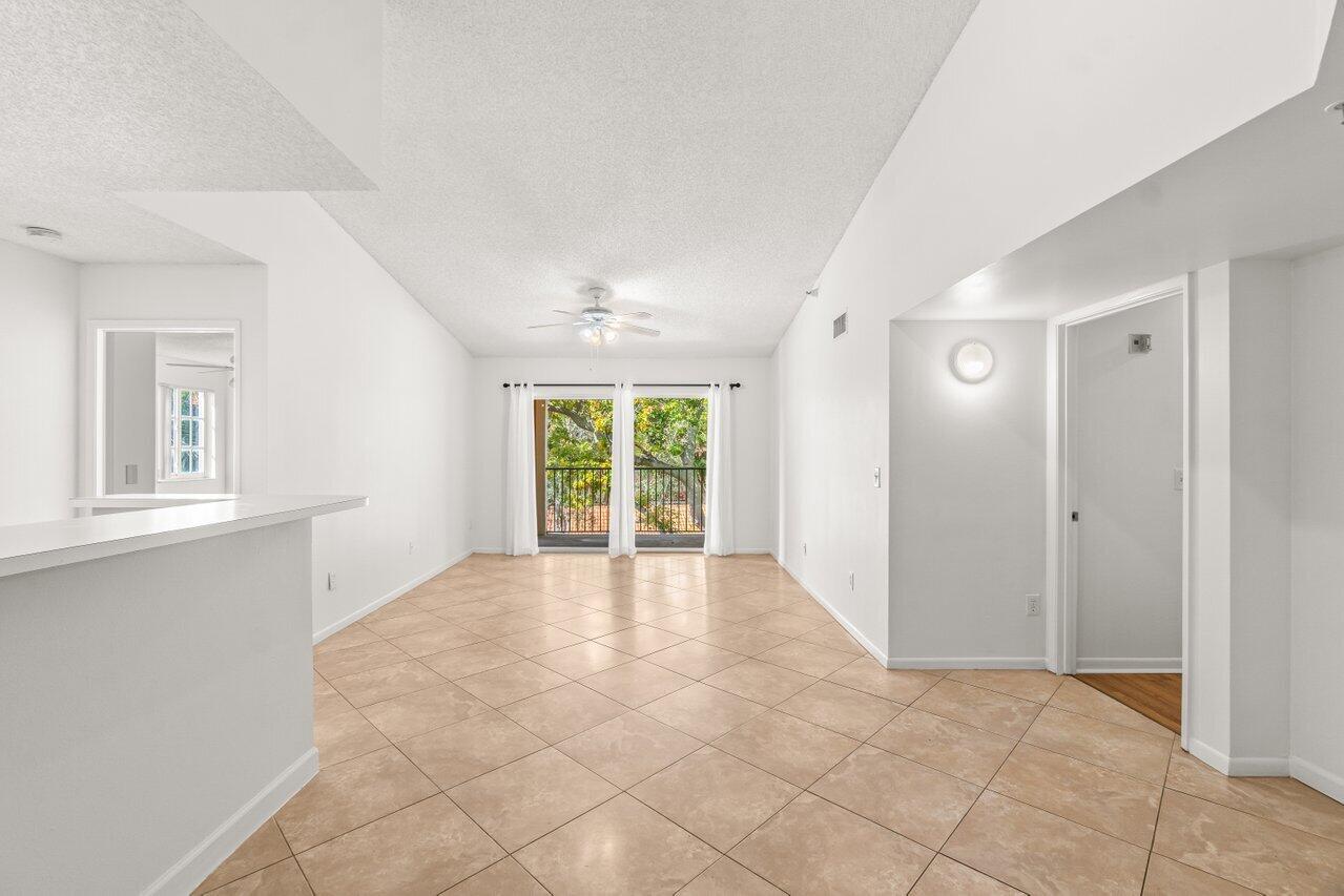 135 Yacht Club Way 309