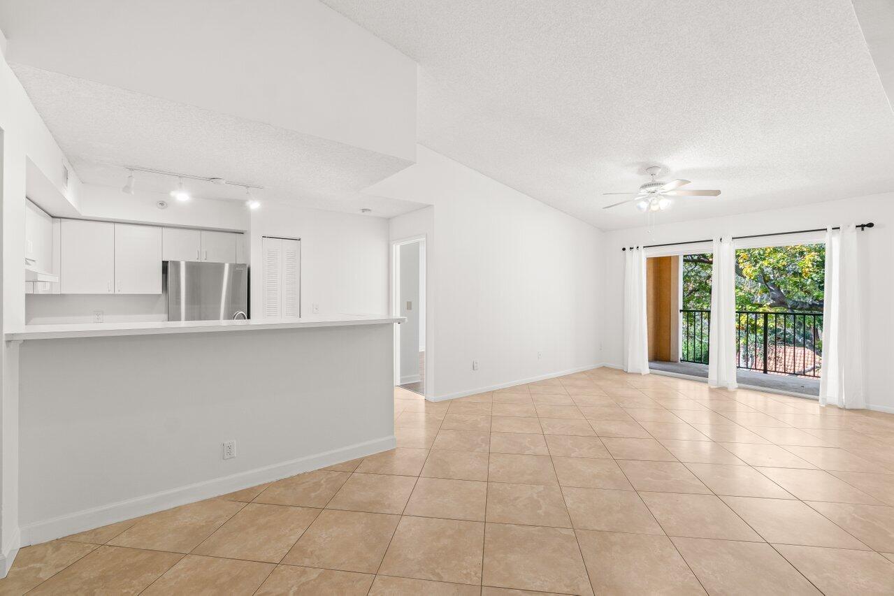 135 Yacht Club Way 309