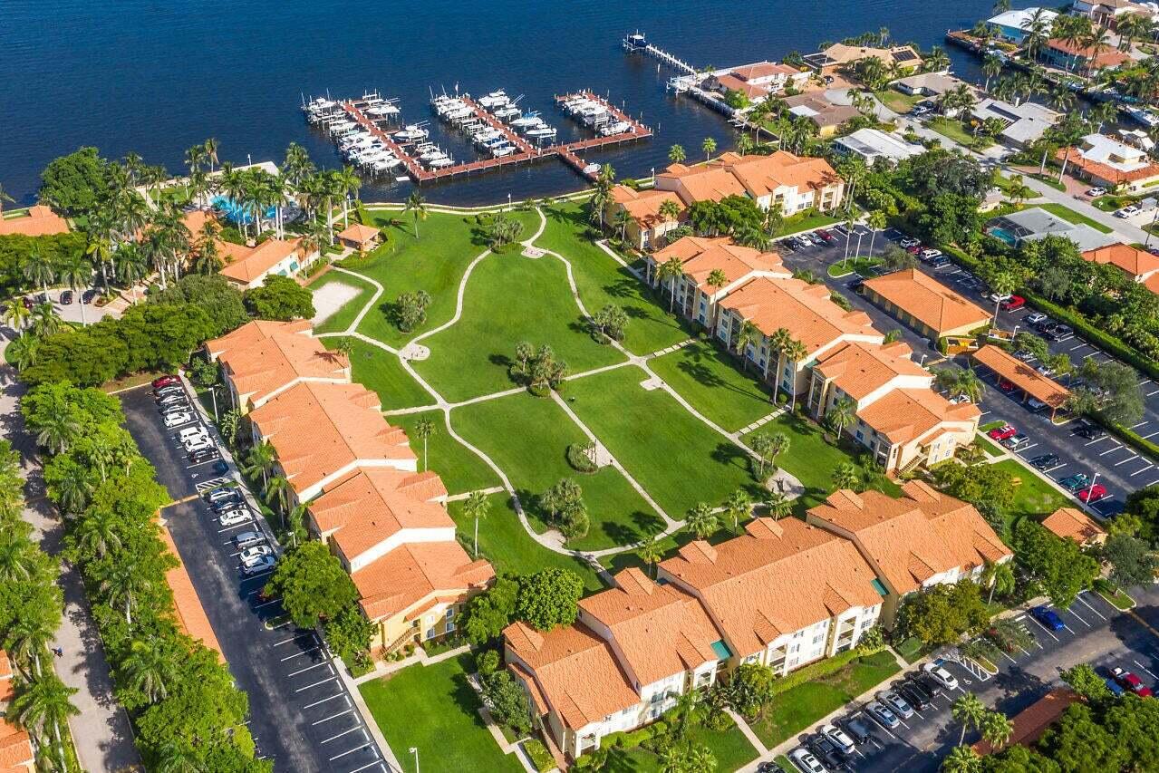 135 Yacht Club Way 309
