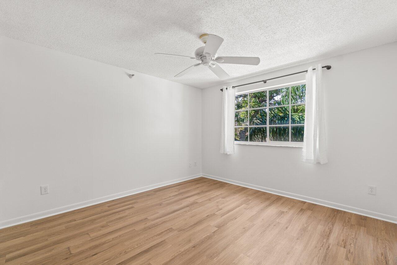 135 Yacht Club Way 309