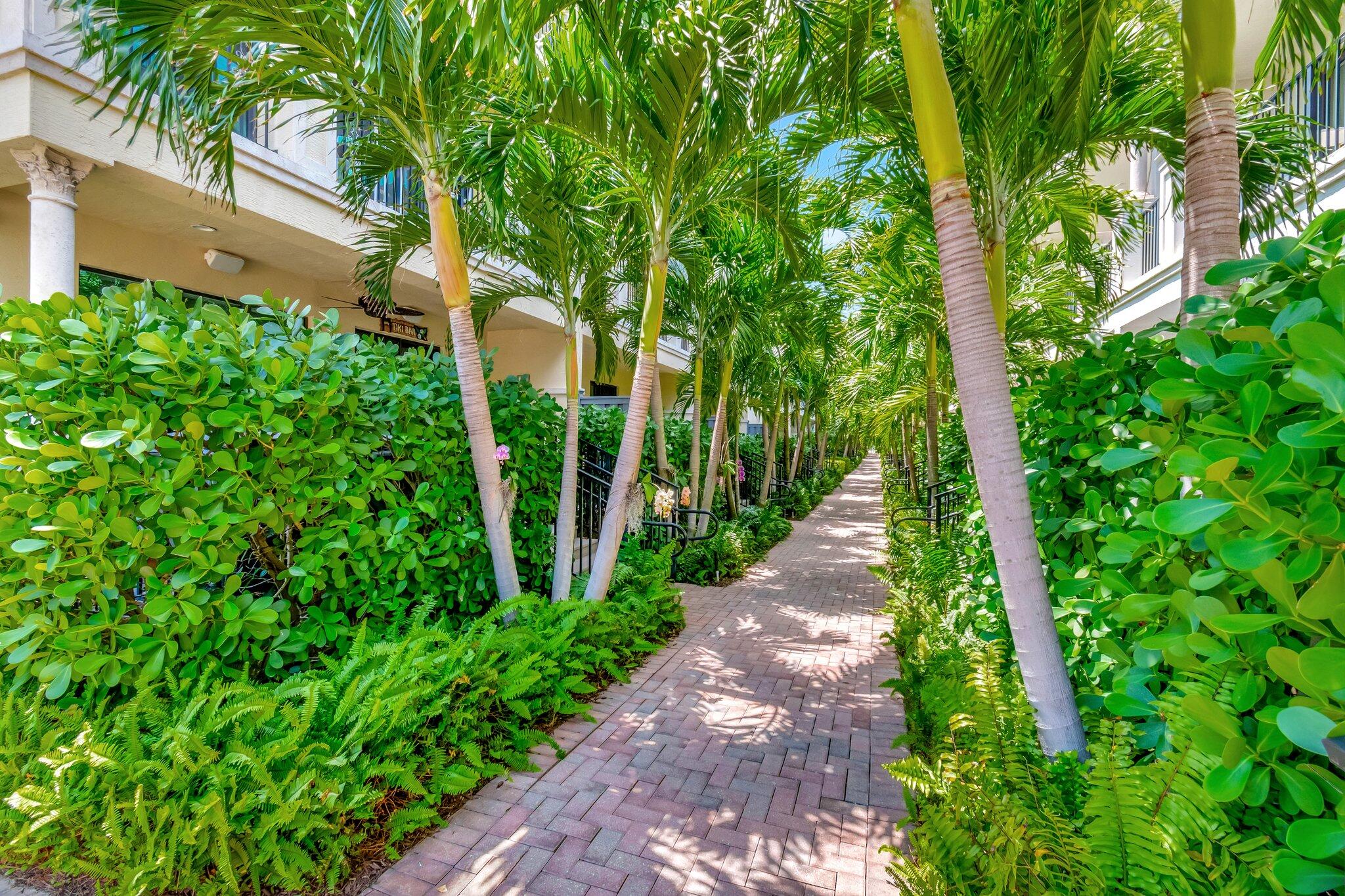 623 Windward Circle S