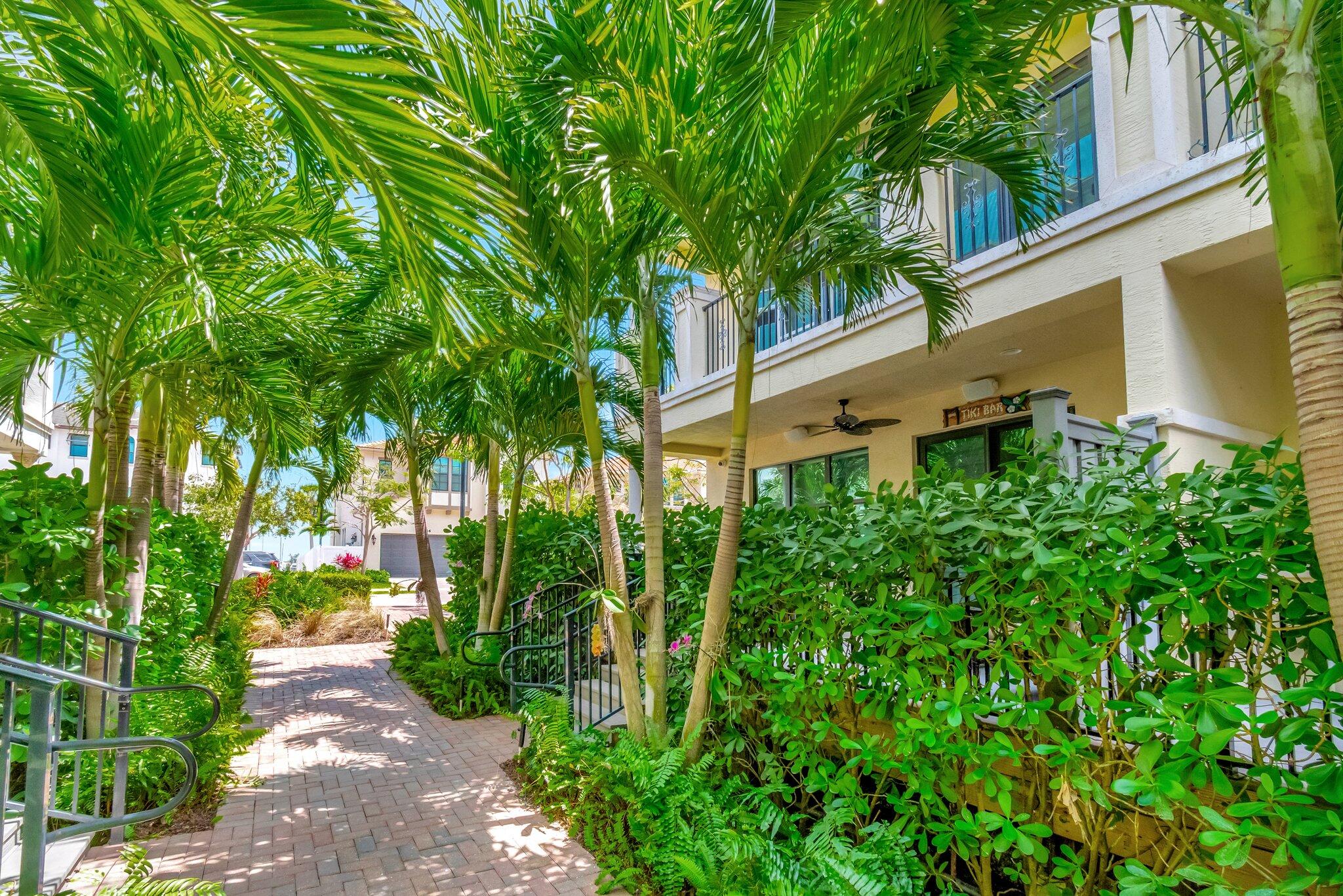 623 Windward Circle S