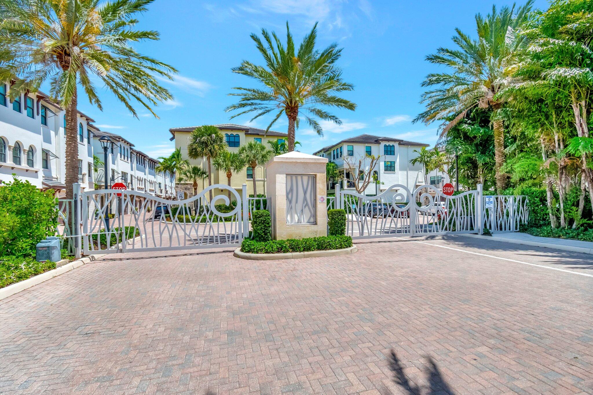 623 Windward Circle S