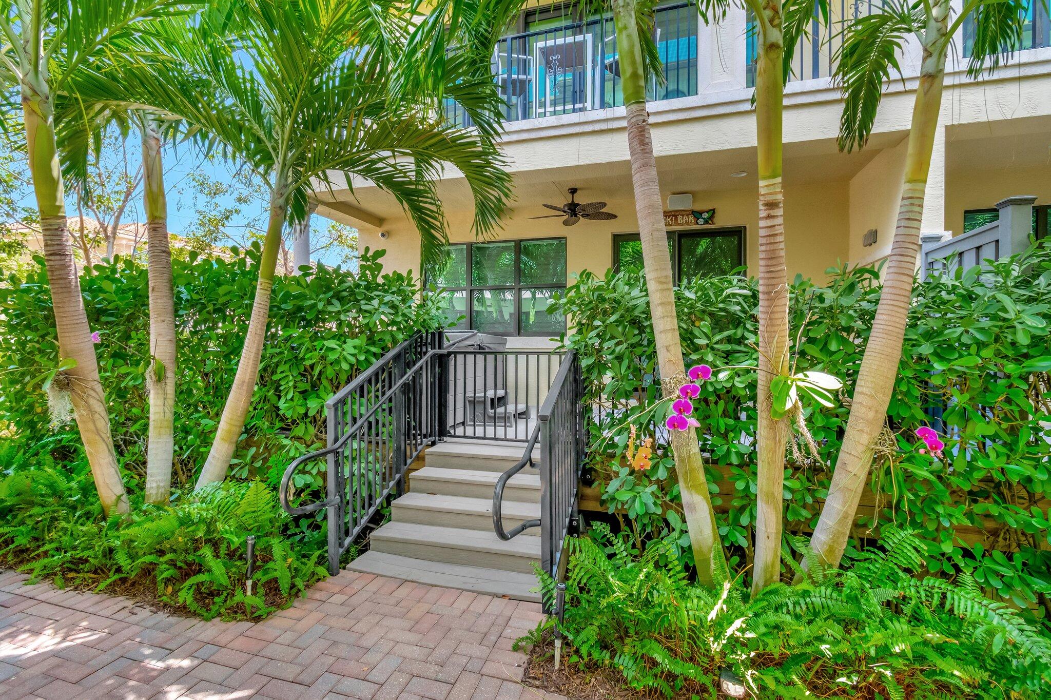 623 Windward Circle S