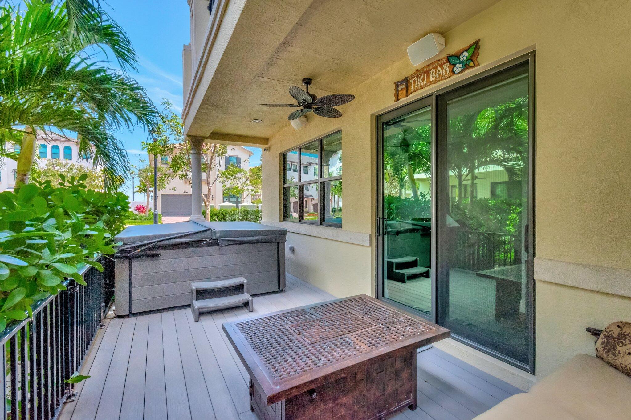 623 Windward Circle S