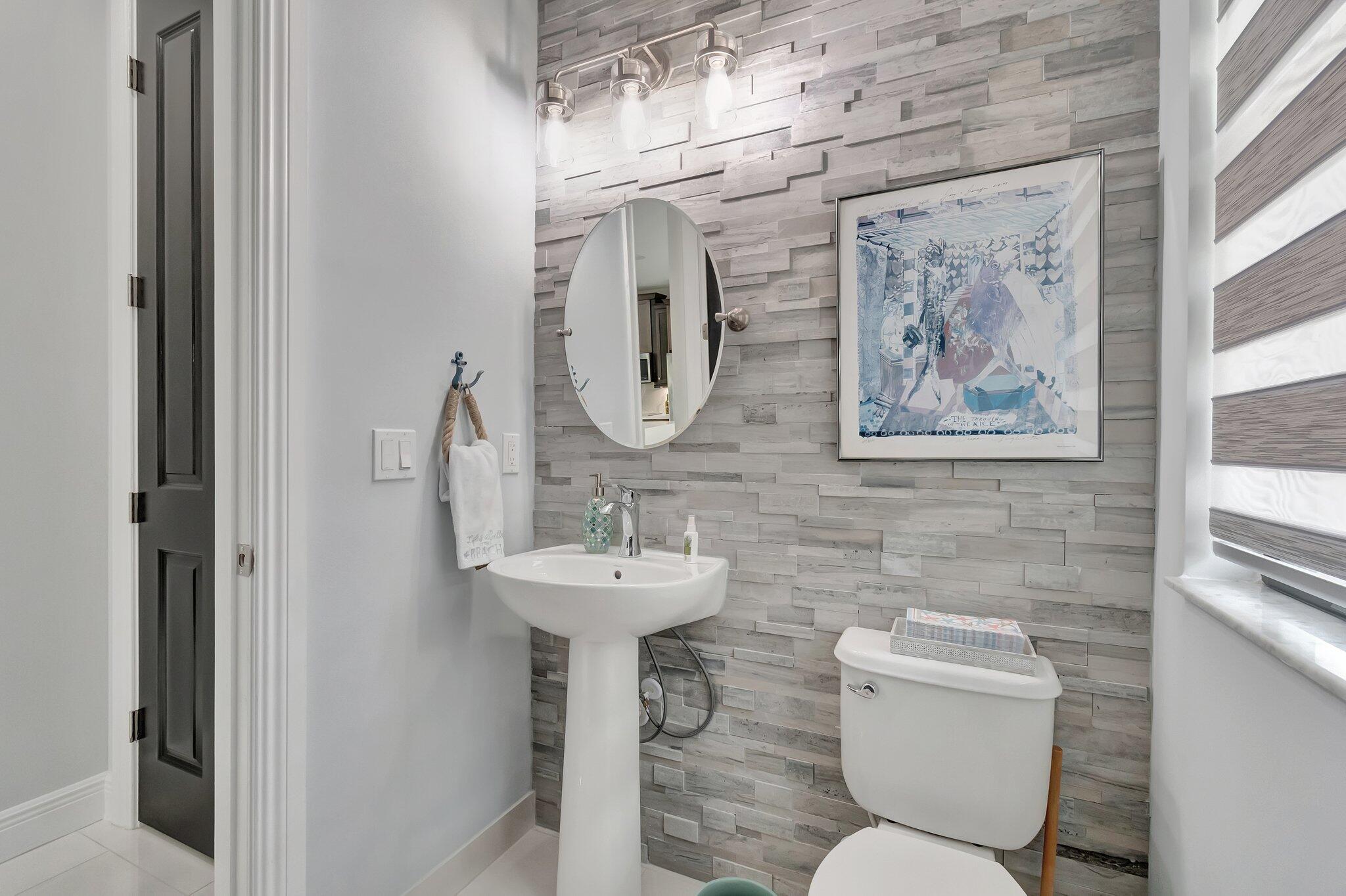 623 Windward Circle S