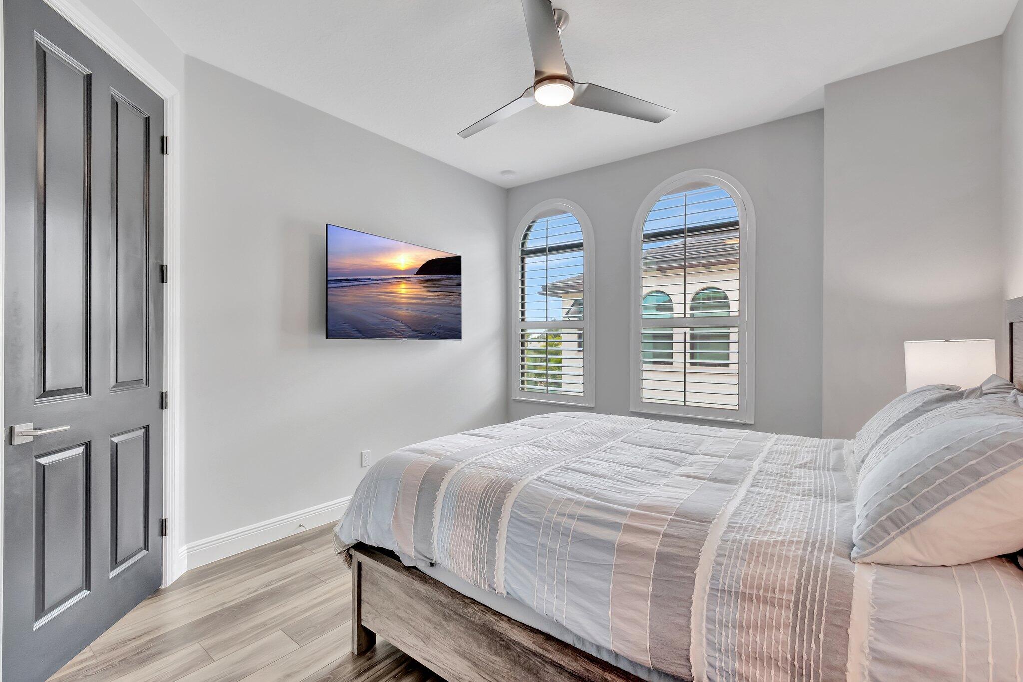 623 Windward Circle S