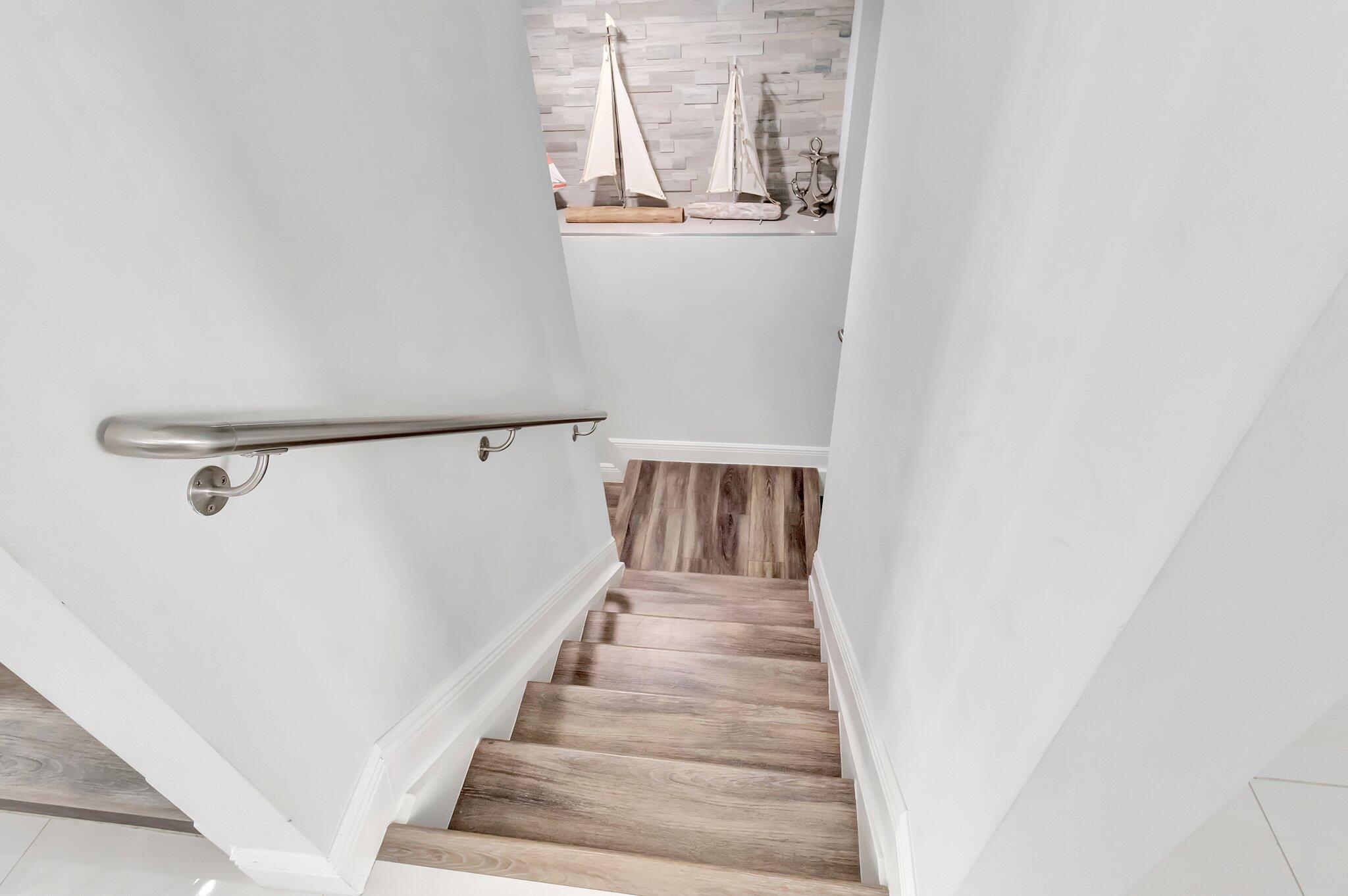 623 Windward Circle S