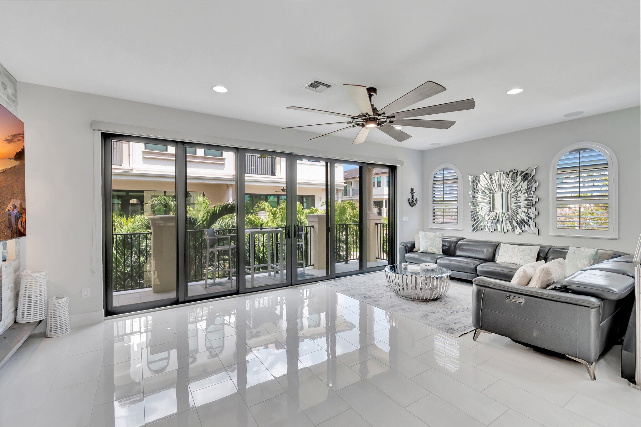 623 Windward Circle S