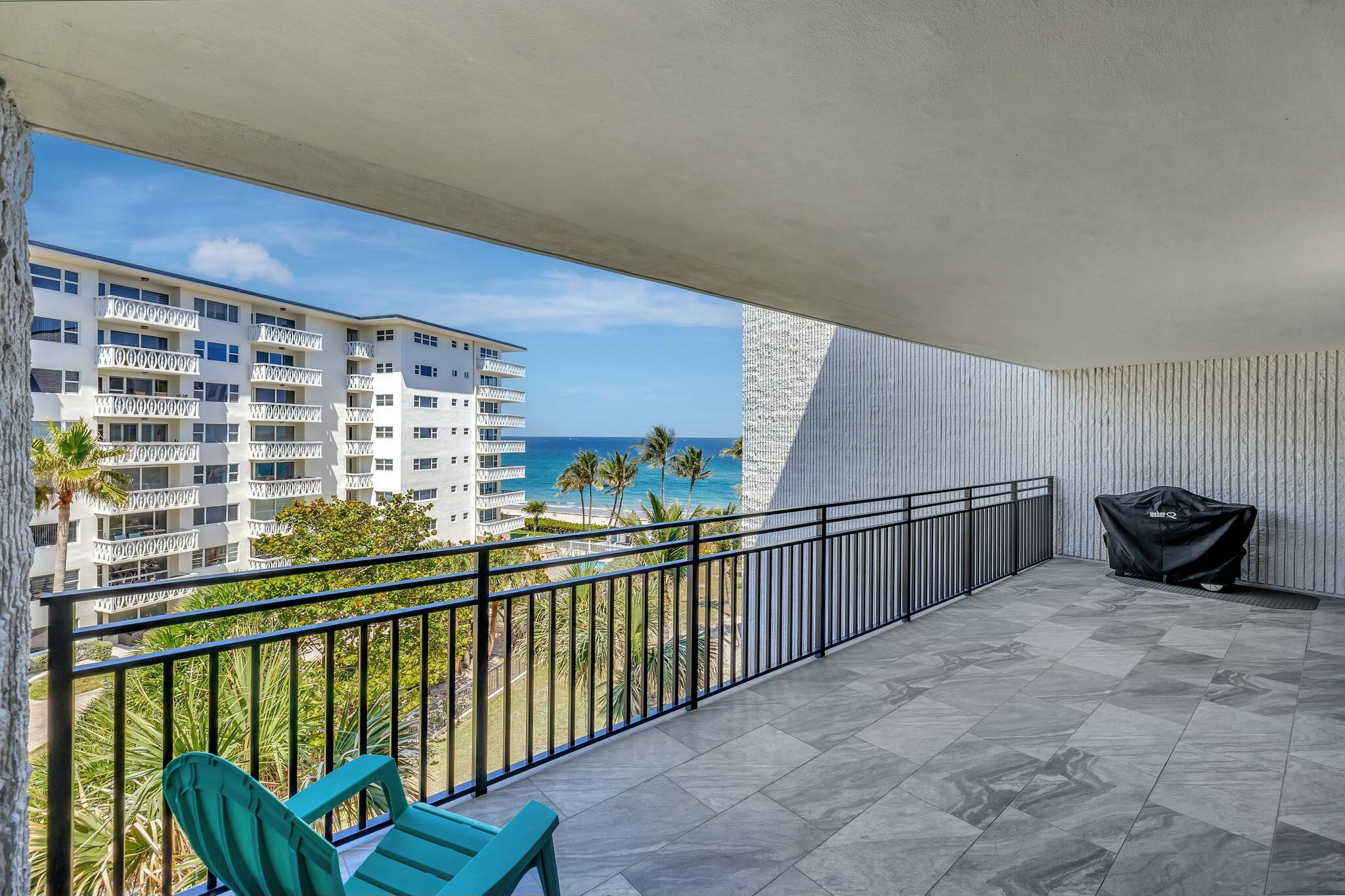 1167 Hillsboro Mile 405