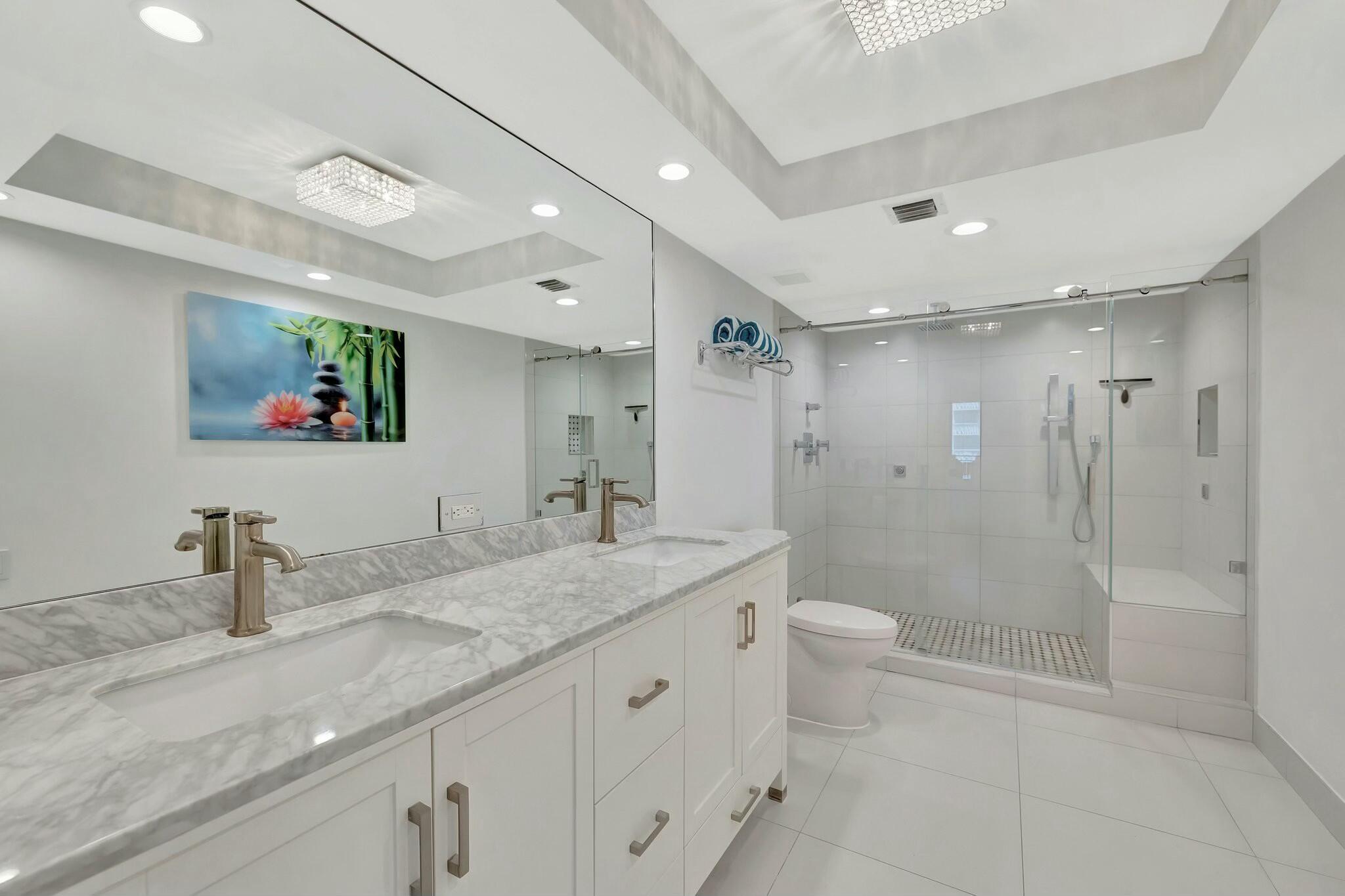 1167 Hillsboro Mile 405