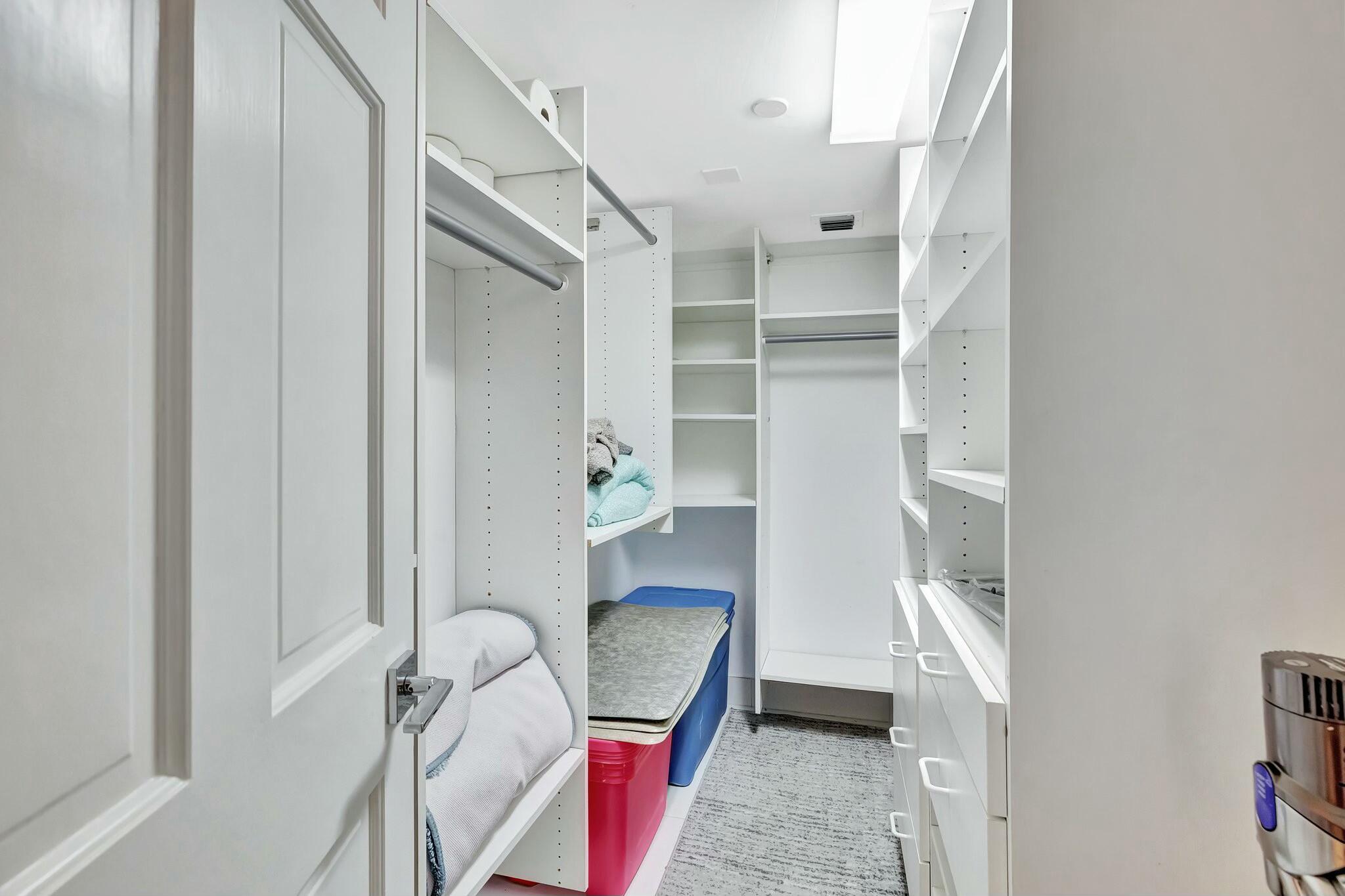 1167 Hillsboro Mile 405