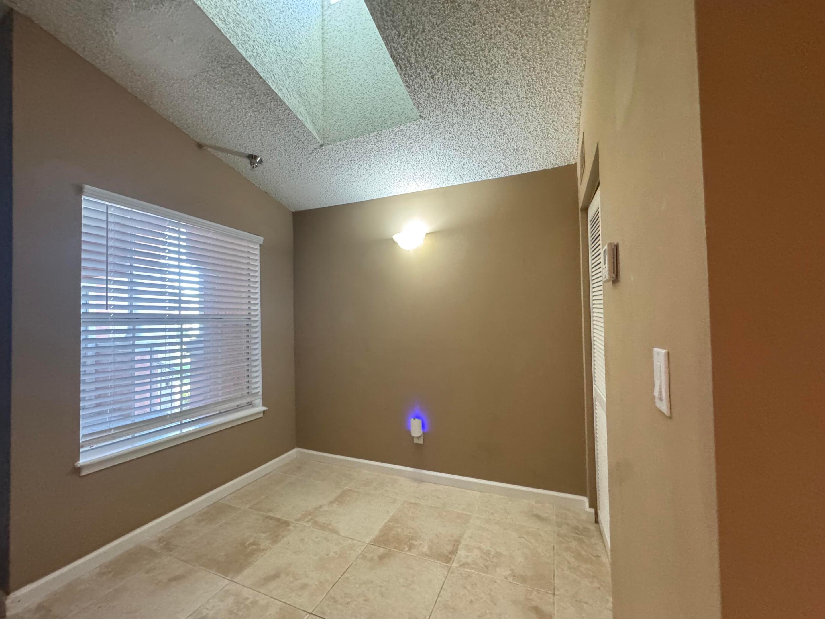 1165 Crystal Way L