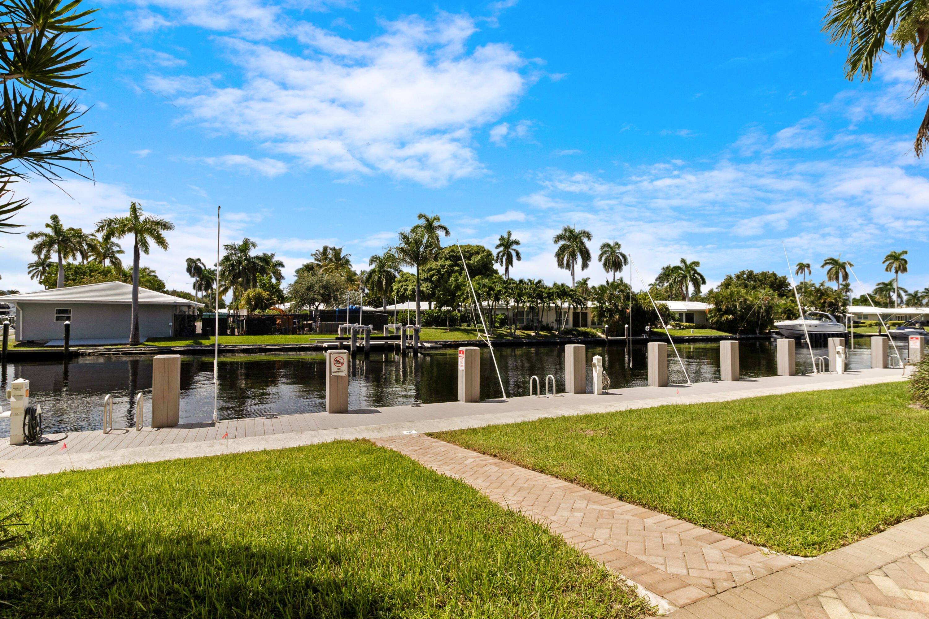 1481 S Ocean 208e, Lauderdale-By-The-Sea Unit: 208e
