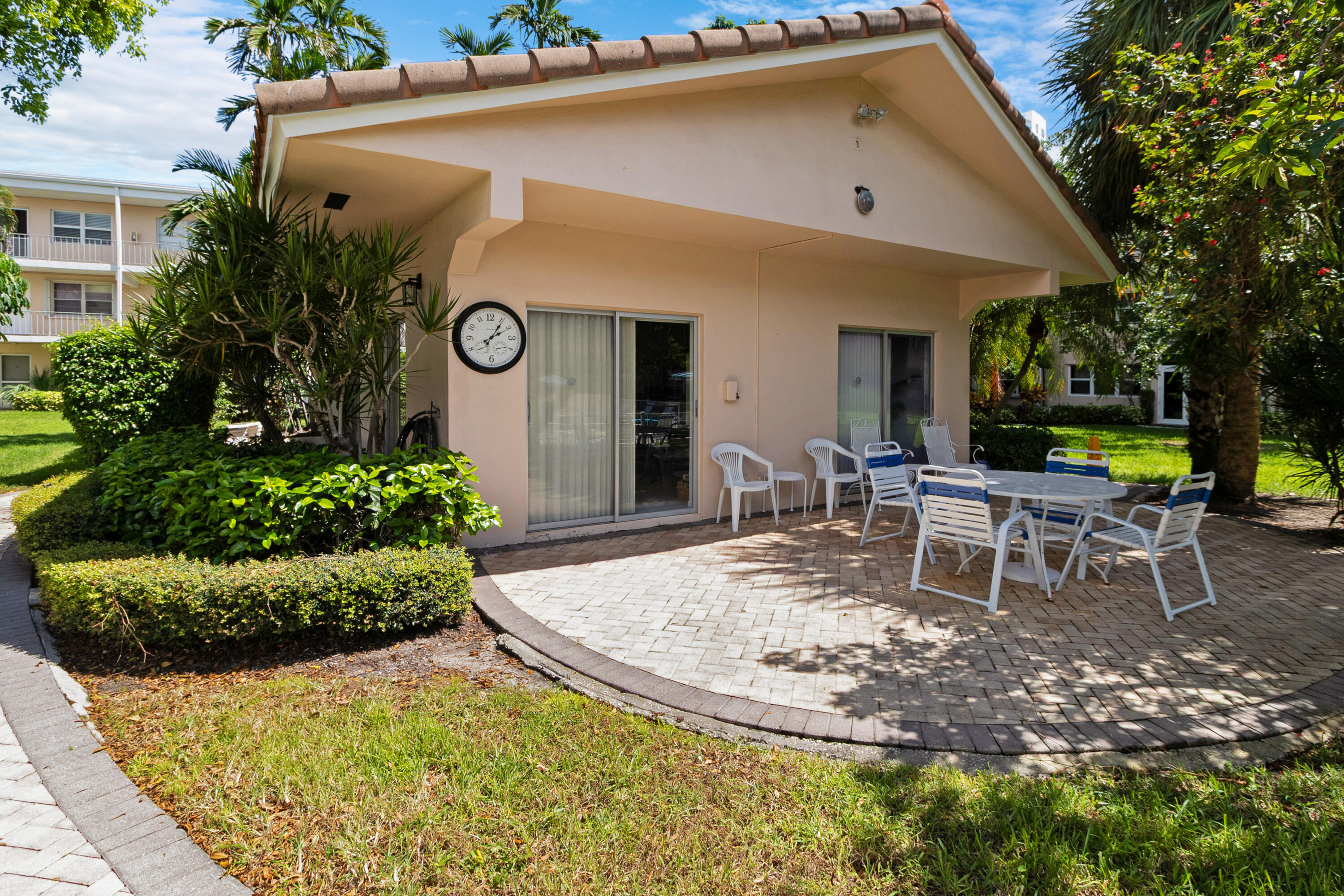 1481 S Ocean 208e, Lauderdale-By-The-Sea Unit: 208e