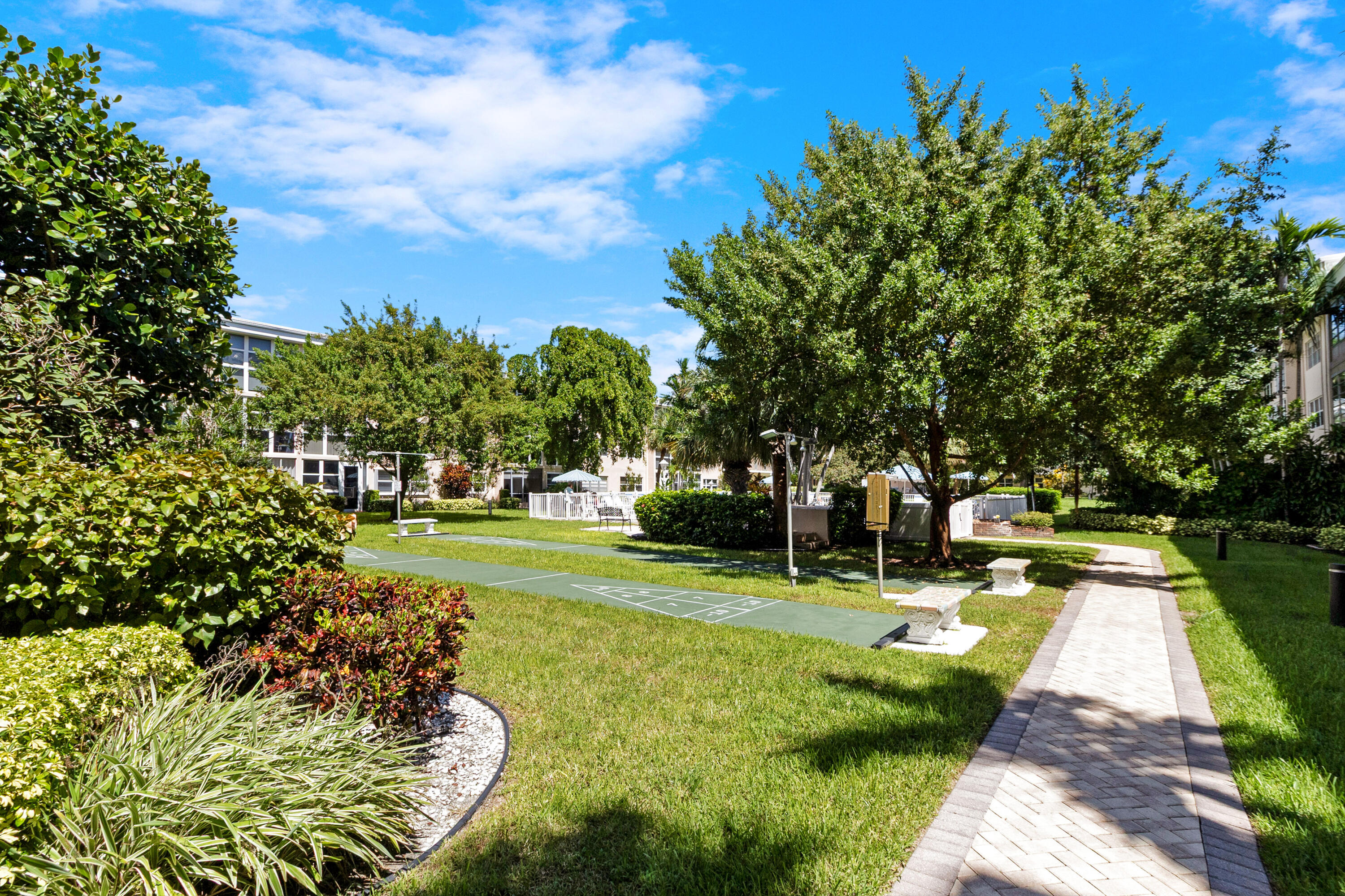 1481 S Ocean 208e, Lauderdale-By-The-Sea Unit: 208e
