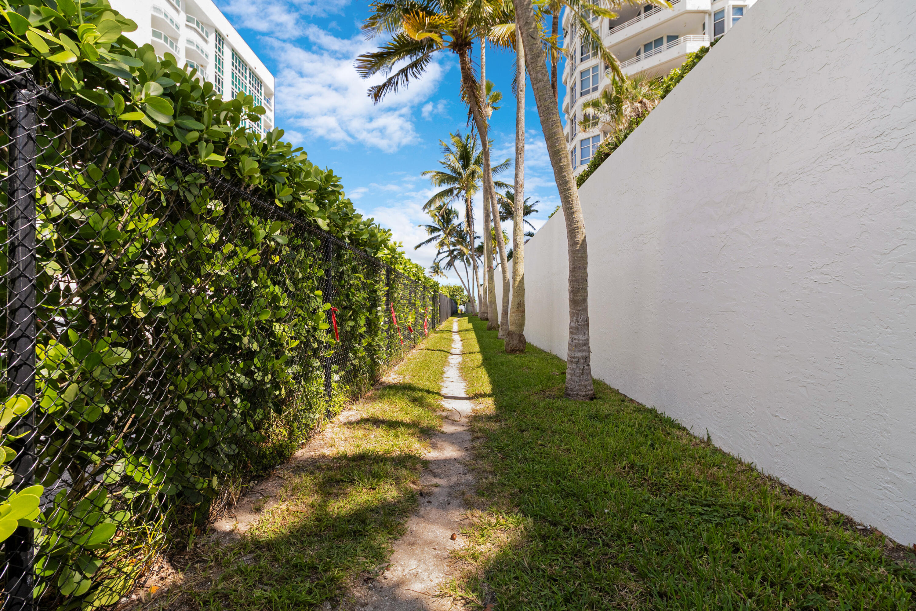 1481 S Ocean 208e, Lauderdale-By-The-Sea Unit: 208e