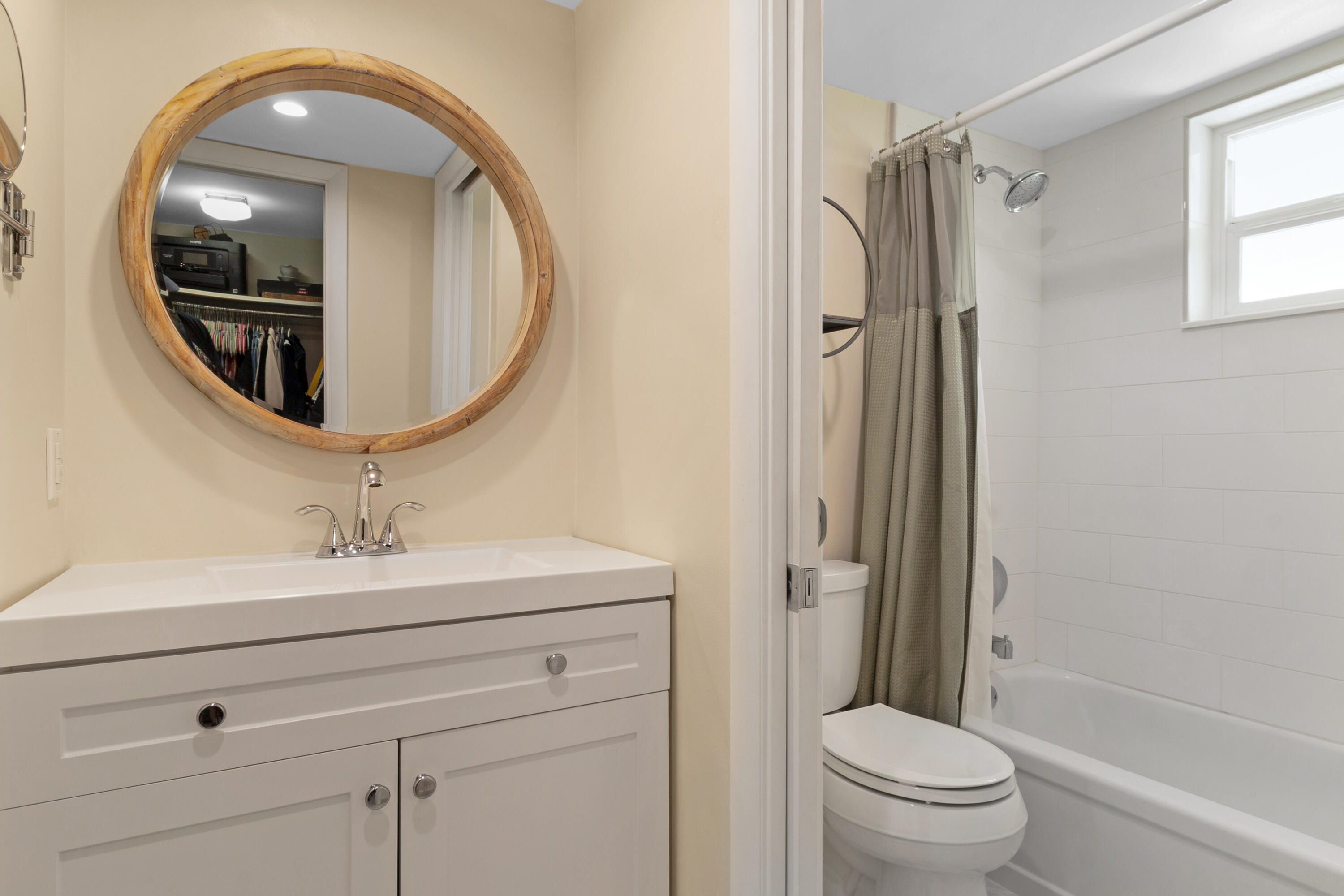 1481 S Ocean 208e, Lauderdale-By-The-Sea Unit: 208e