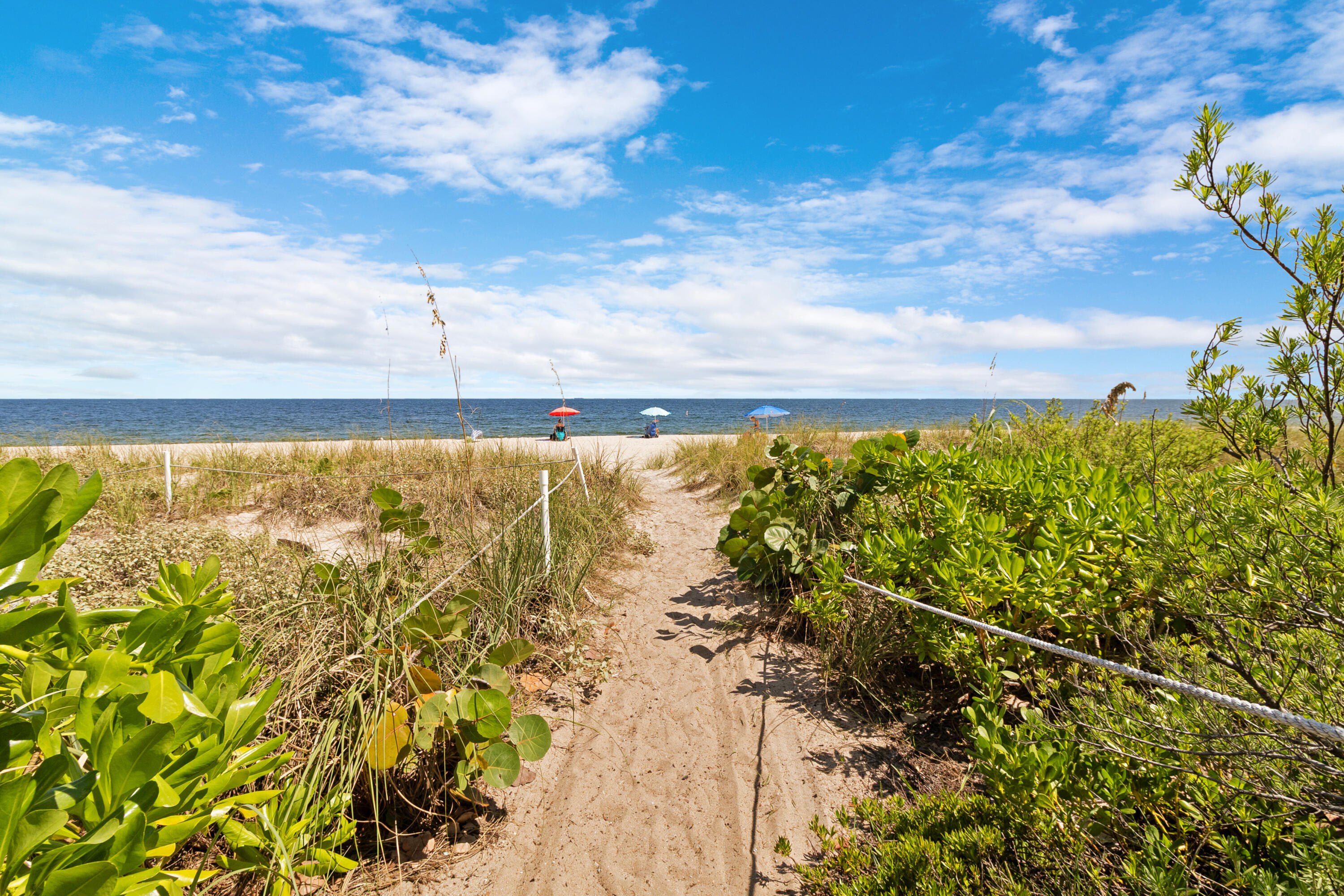 1481 S Ocean 208e, Lauderdale-By-The-Sea Unit: 208e