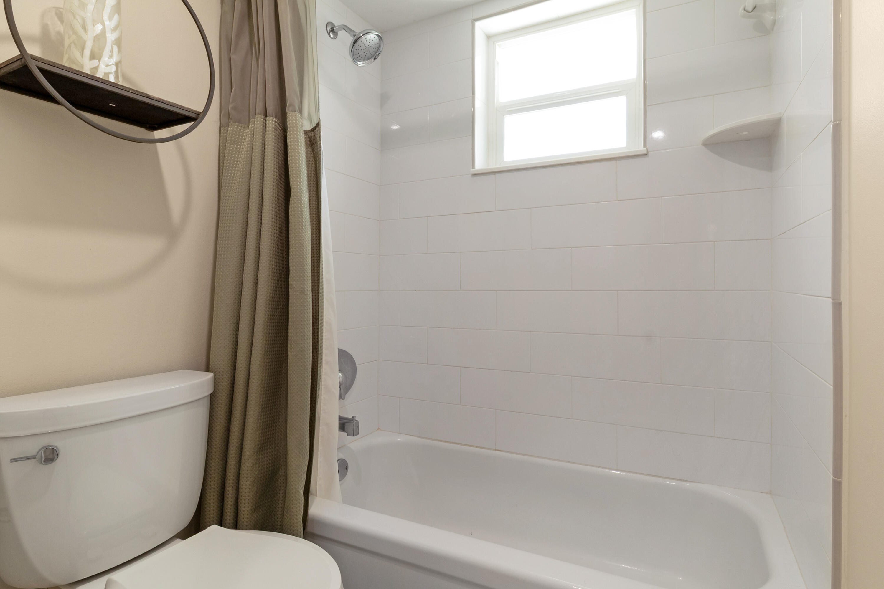 1481 S Ocean 208e, Lauderdale-By-The-Sea Unit: 208e