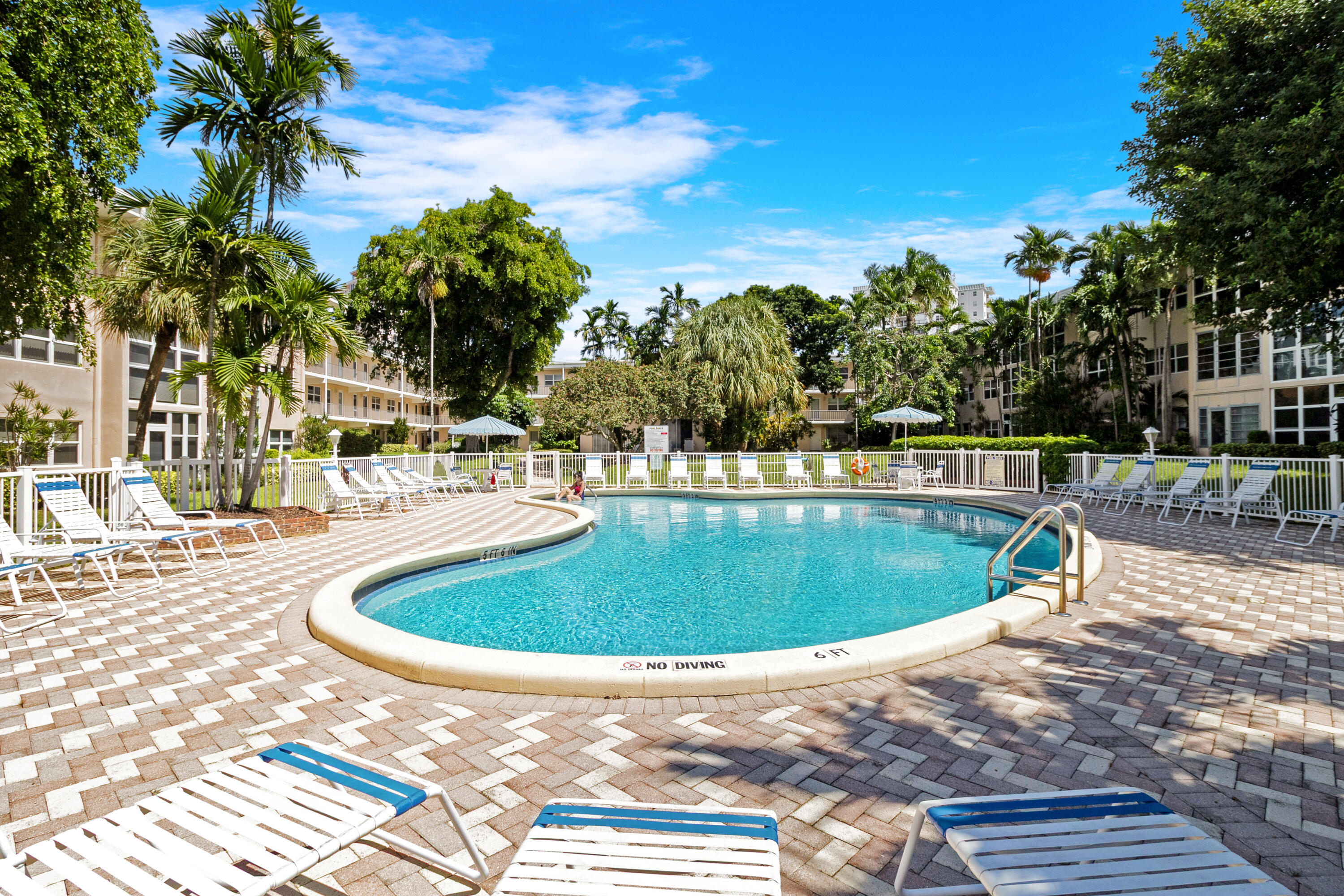 1481 S Ocean 208e, Lauderdale-By-The-Sea Unit: 208e