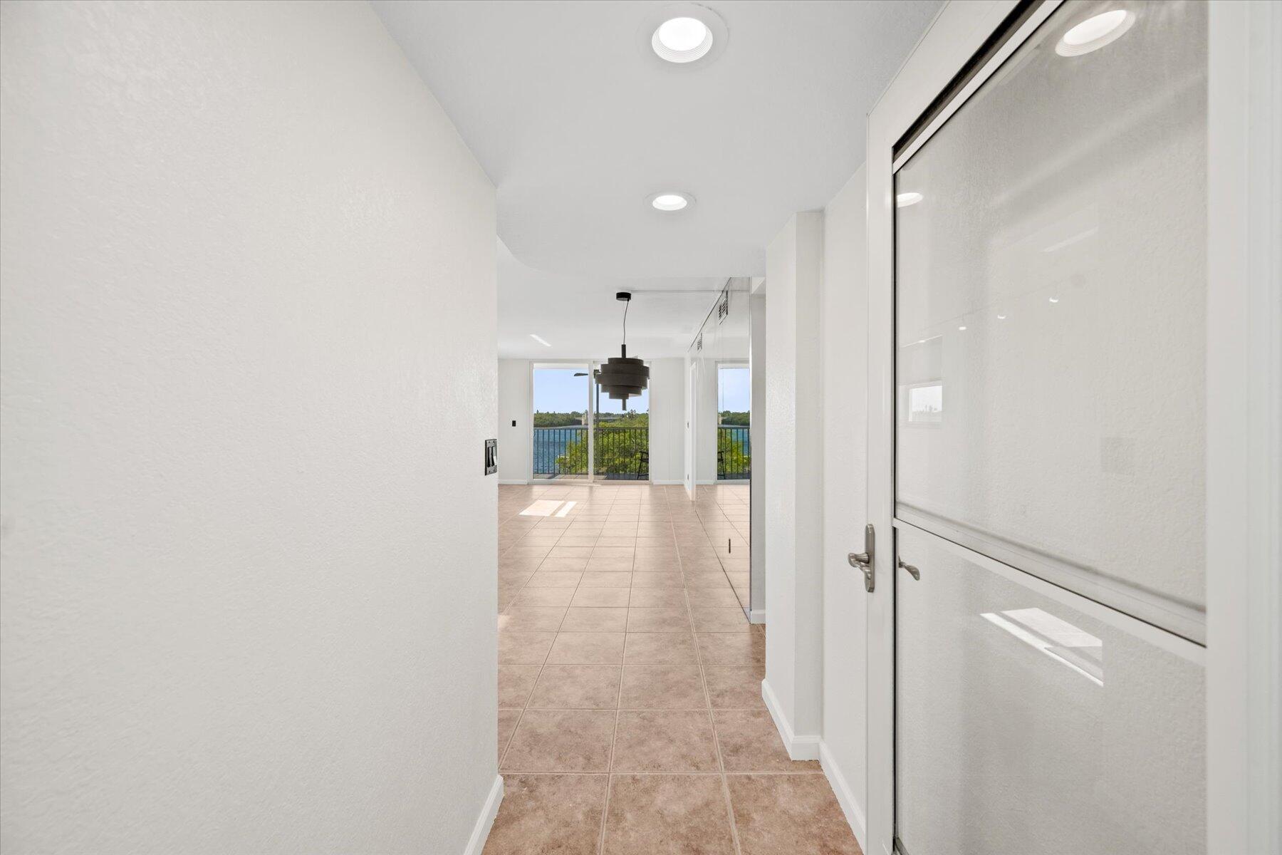 689 NE 6th Court 4010