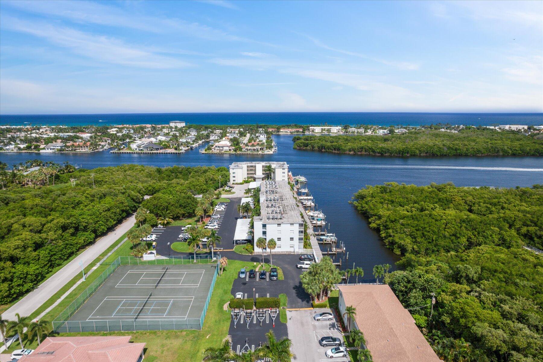 689 NE 6th Court 4010