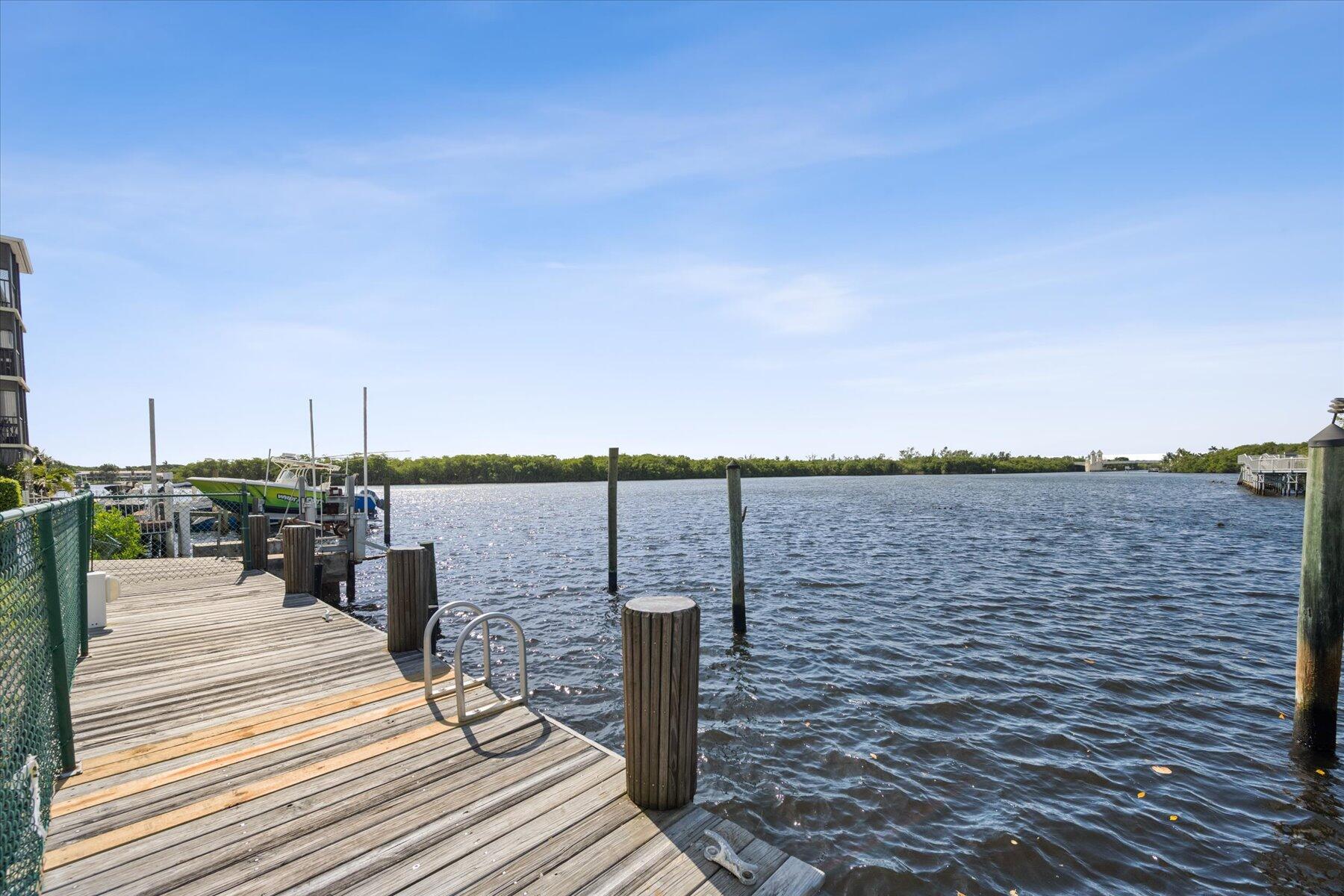 689 NE 6th Court 4010