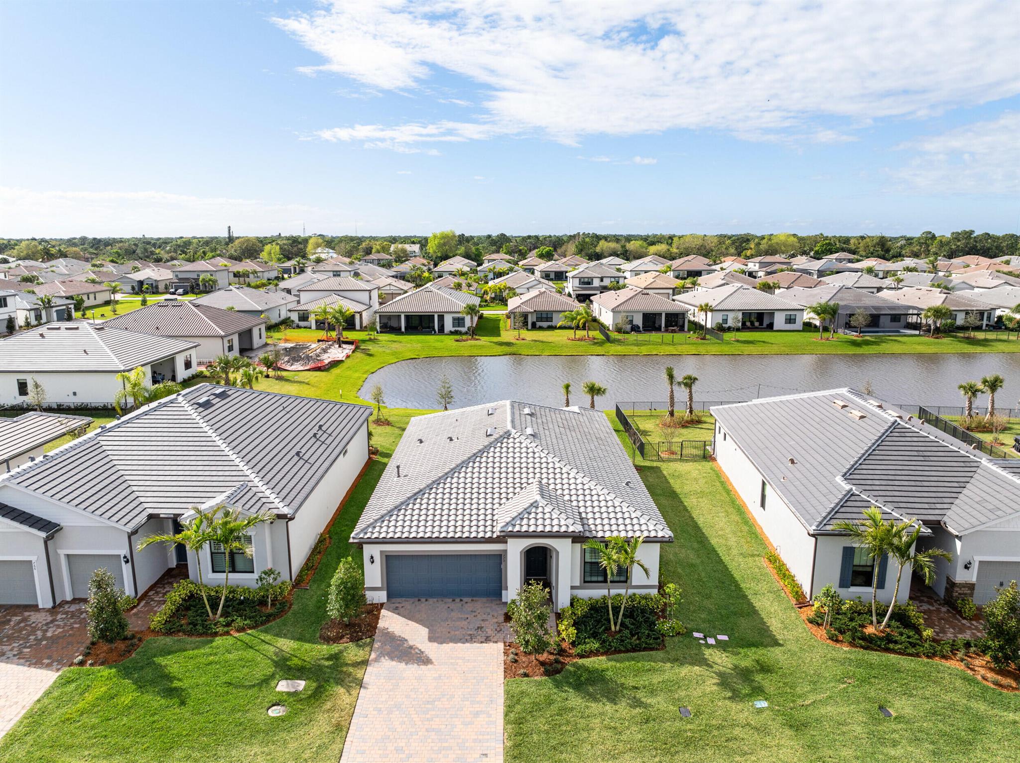 770 SE Courances Drive