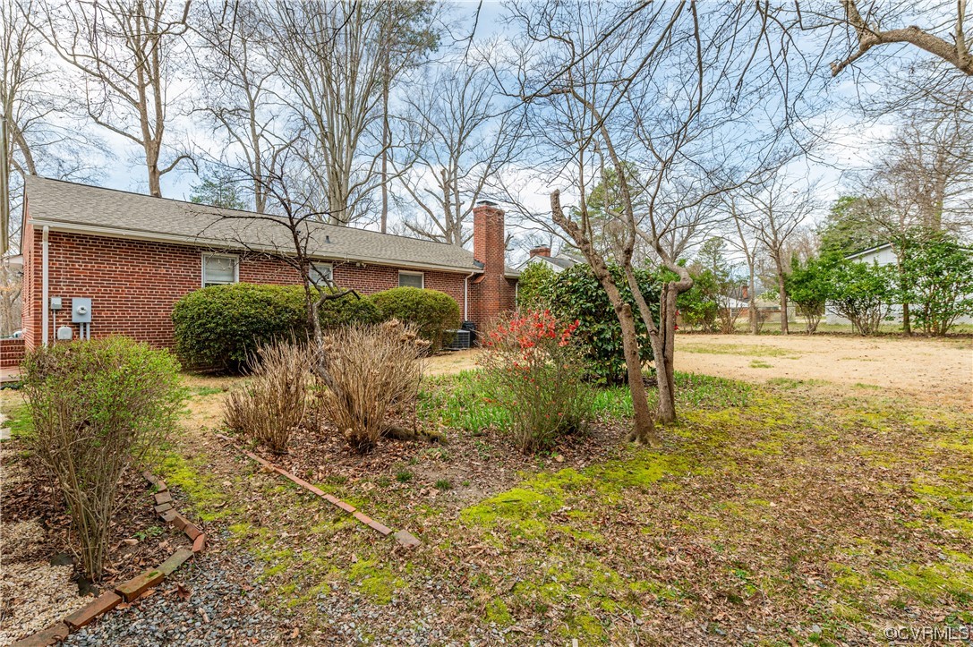 5903 Brookside Blvd