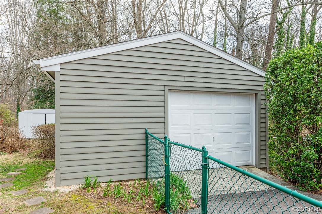 5903 Brookside Blvd